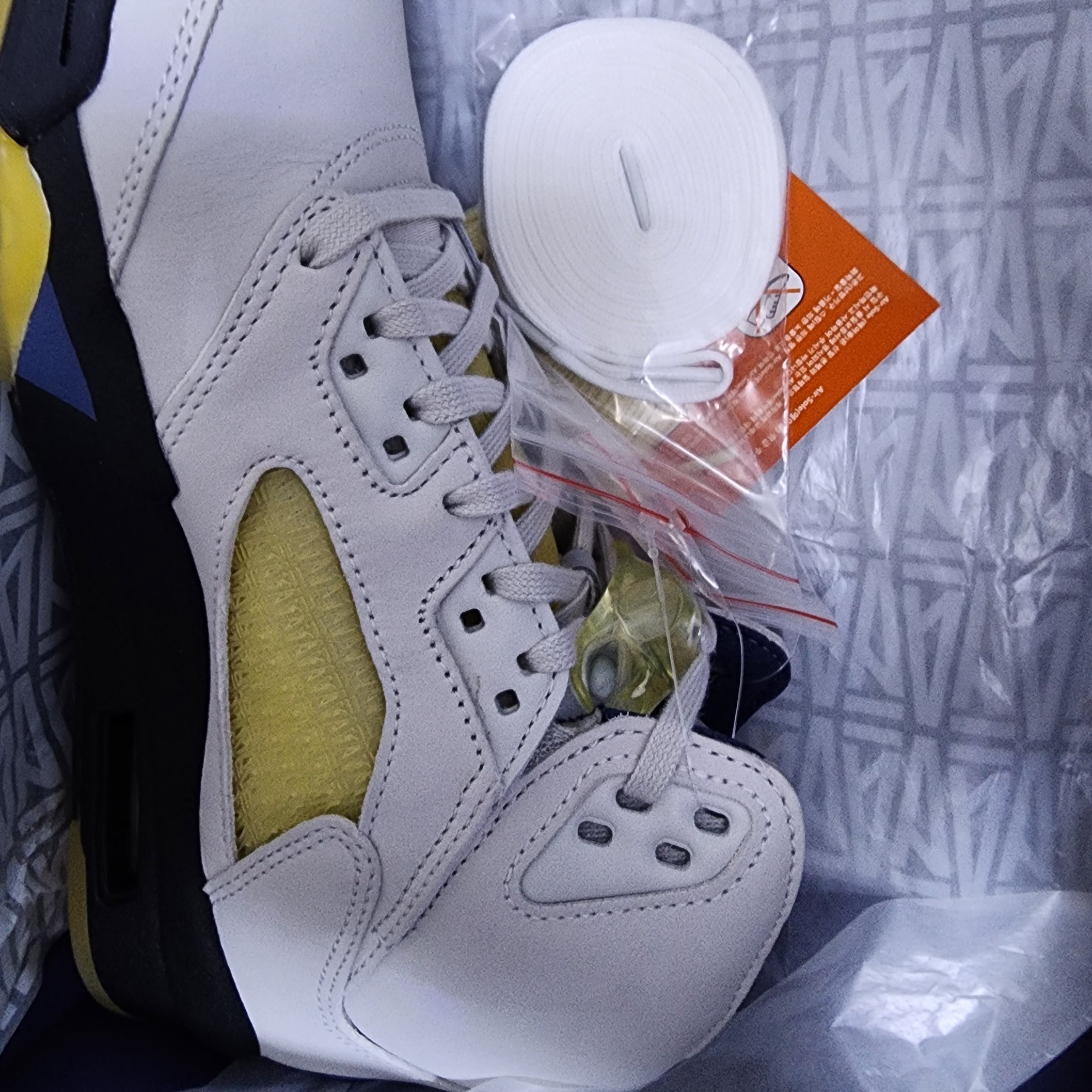 (W) Jordan 5 x A Ma Maniere Retro Dawn 착용 스타일 - 5