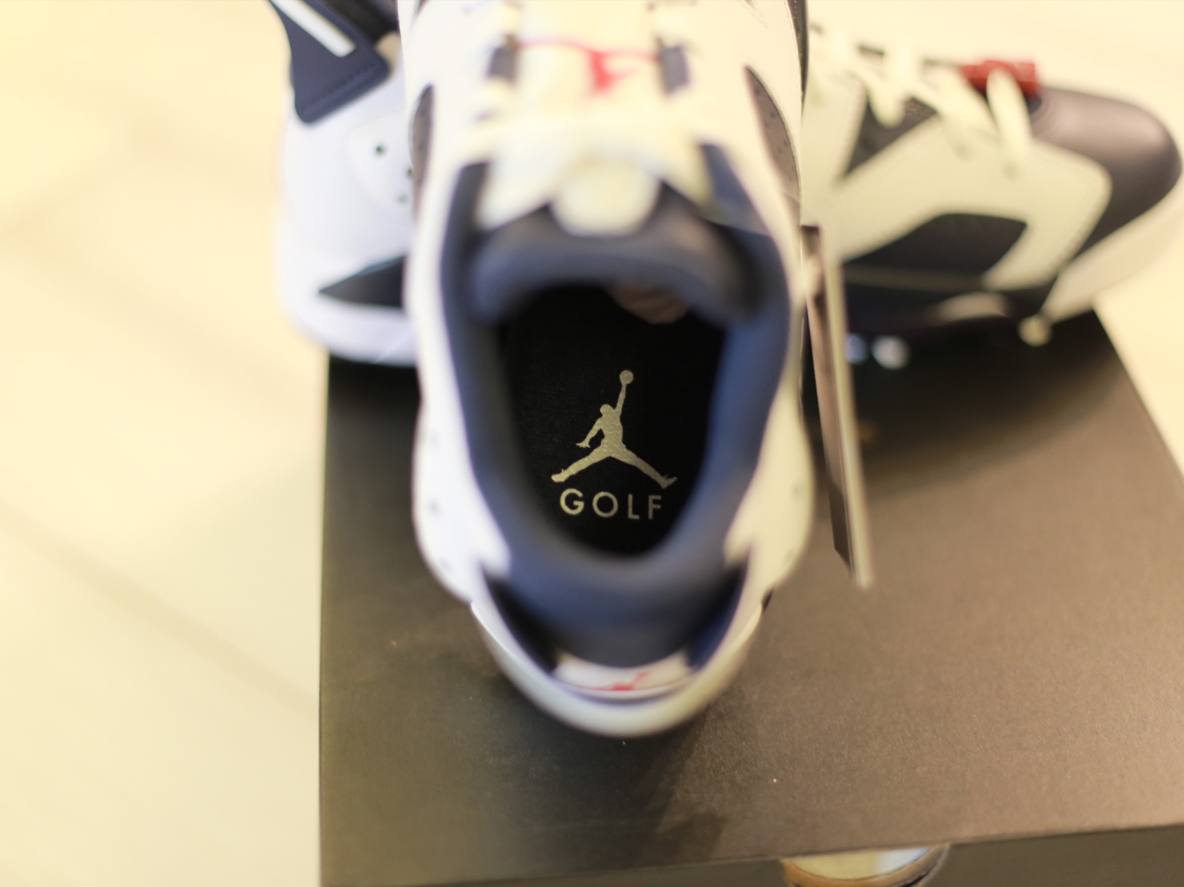 Jordan 6 Retro Low Golf Varsity Red Mignight Navy 착용 스타일 - 7