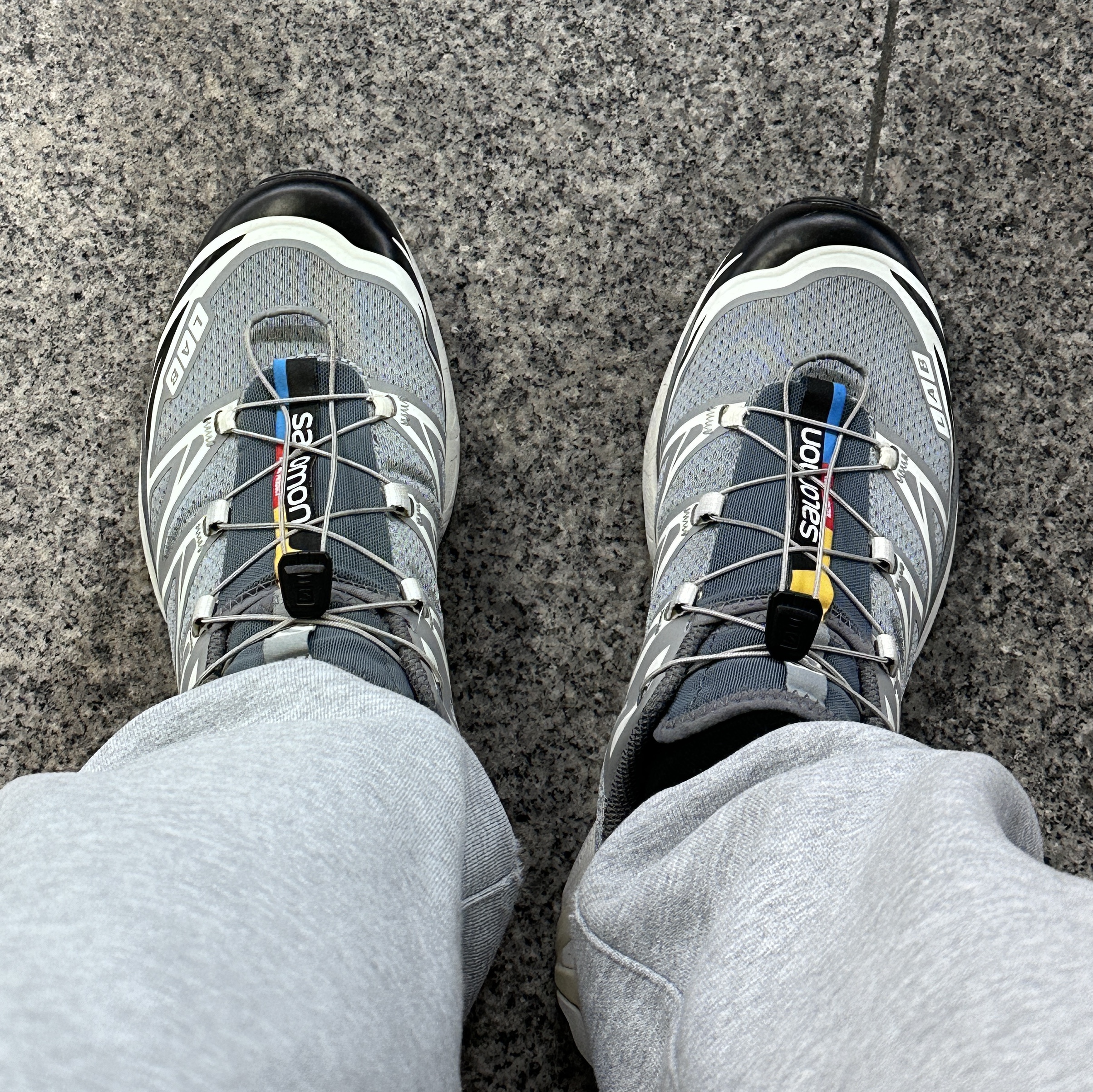 Salomon S/LAB XT-6 Softground LT ADV Monument 착용 스타일