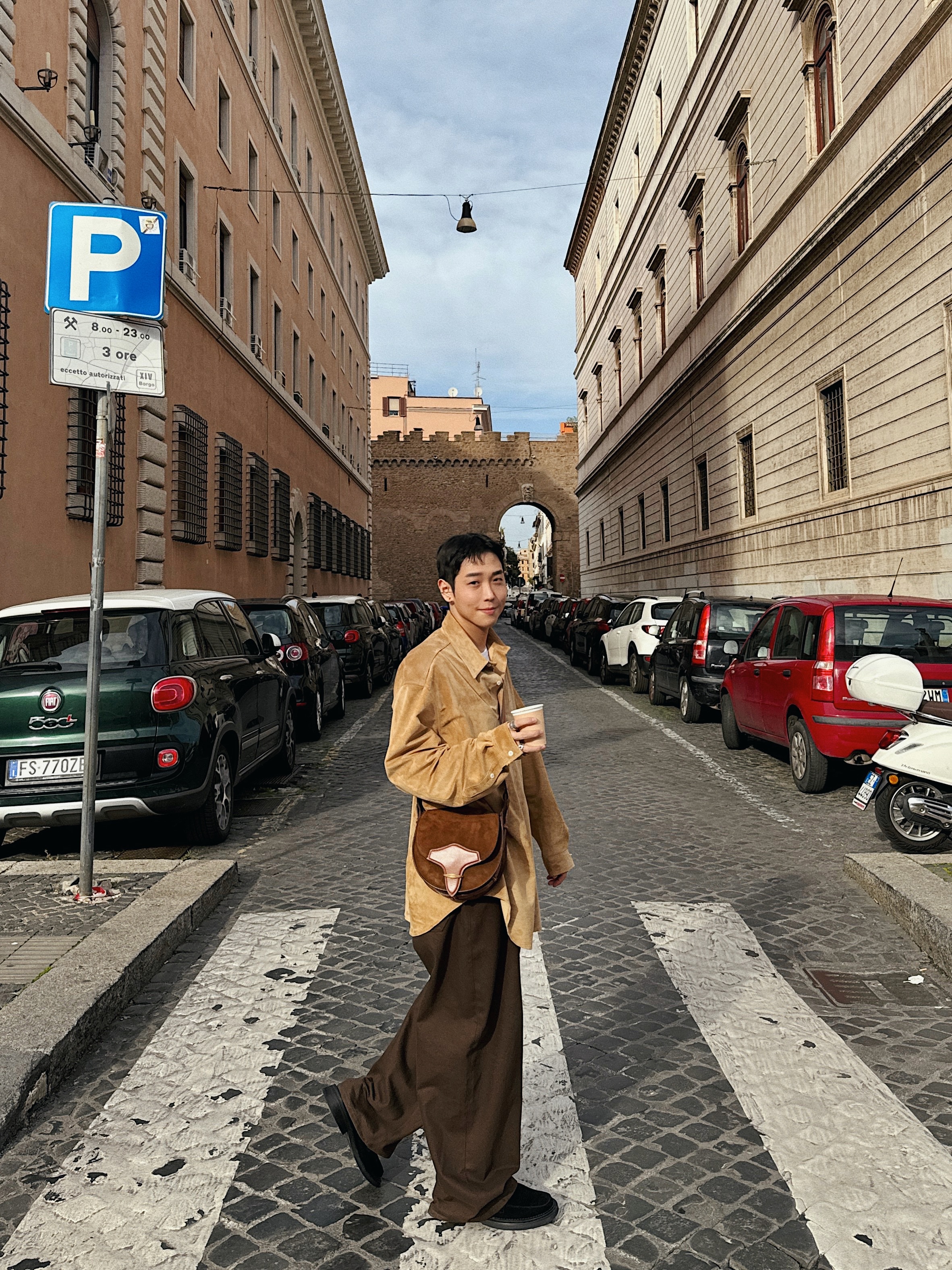 STU Wide Cotton Pants Brown, STU Suede Peny Loafers Black 착용 스타일 - 6