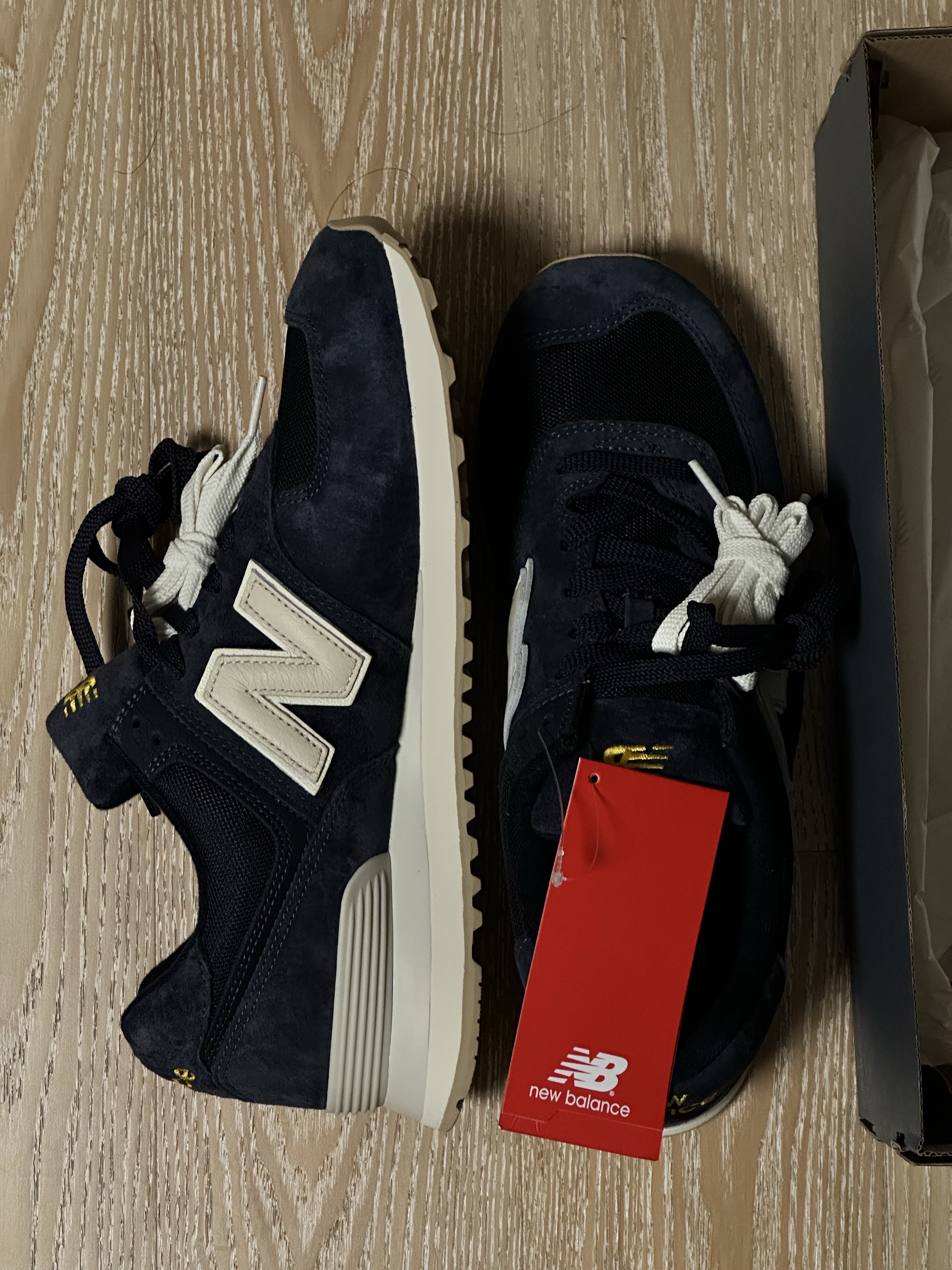 New Balance x Recto 574 Faded Navy Classic 착용 스타일 - 3