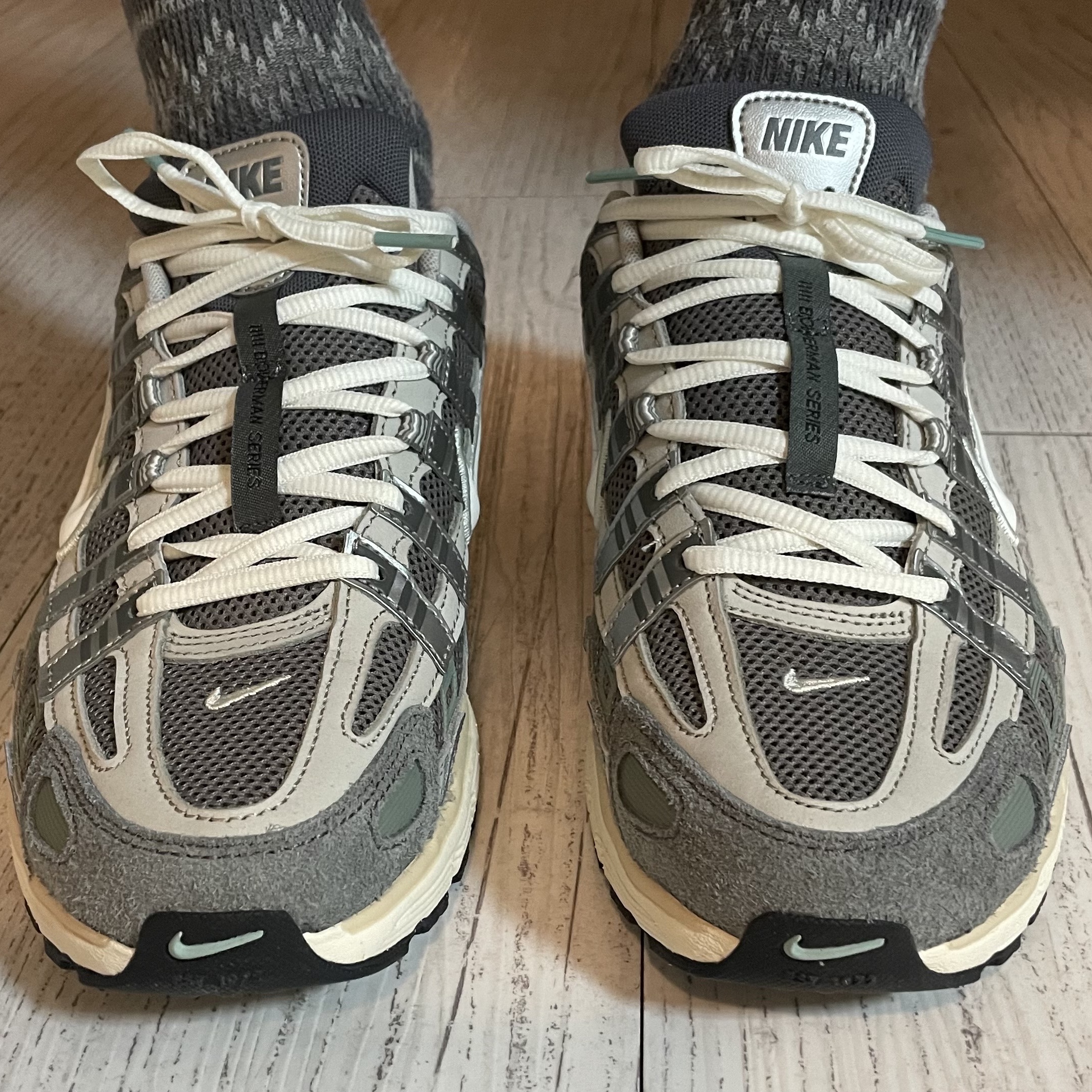 Nike P-6000 Flat Pewter Light Iron Ore 착용 스타일 - 2