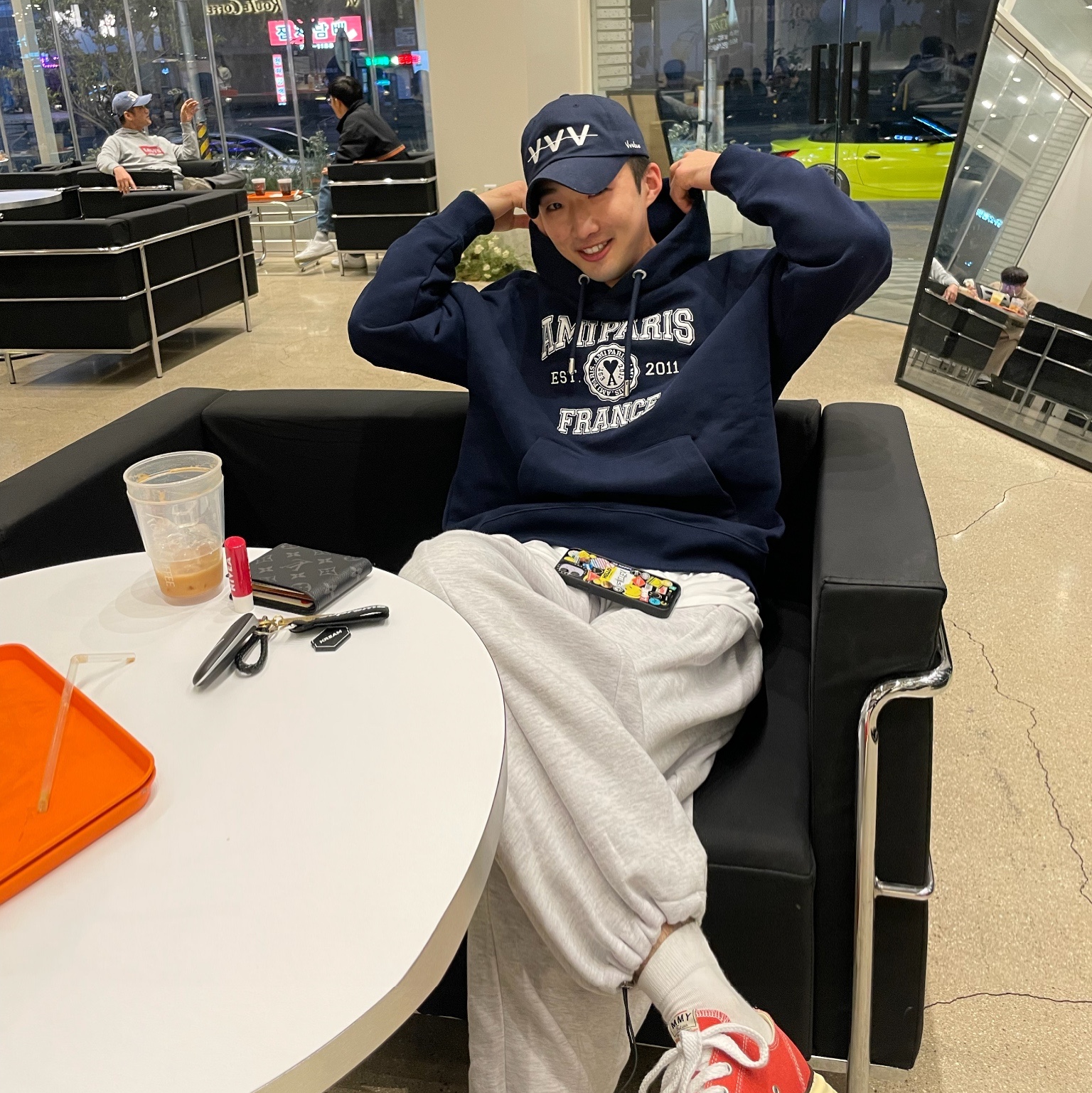 Maison Mihara Yasuhiro Peterson VL OG Sole Canvas Low-top Sneakers Orange, AMI Paris France Hoodie Nautic Blue 착용 스타일 - 2