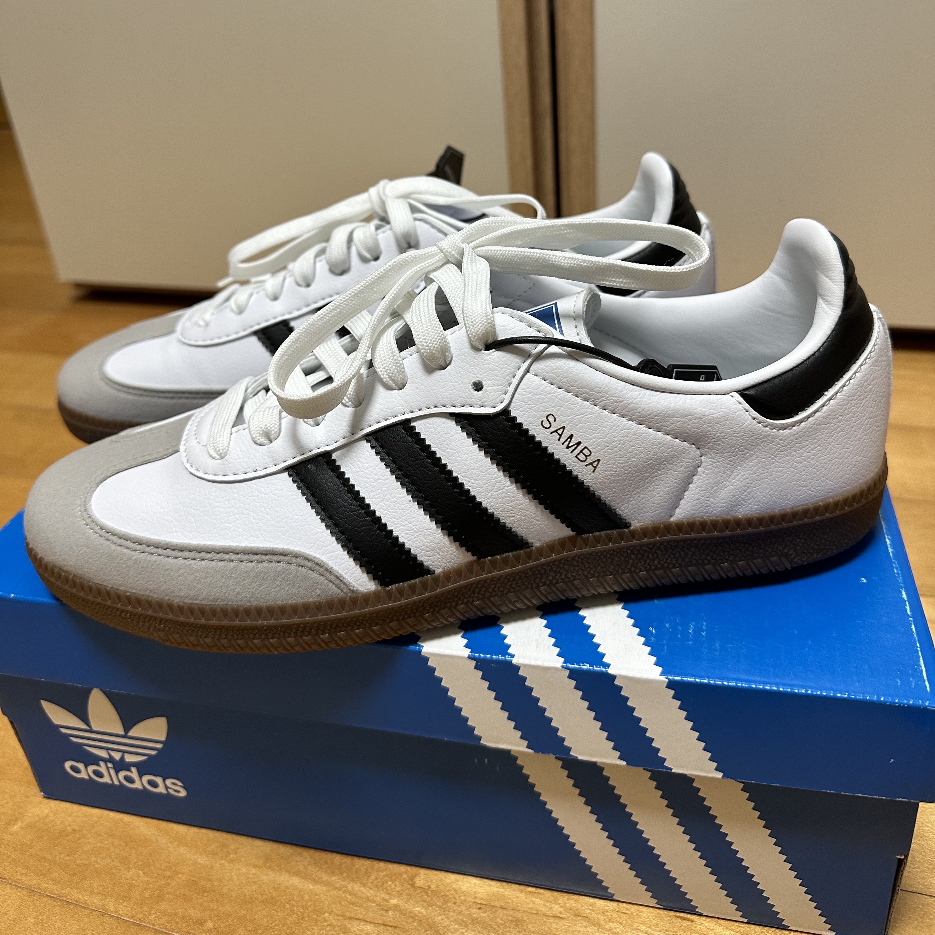 Adidas Samba Vegan White Black 착용 스타일