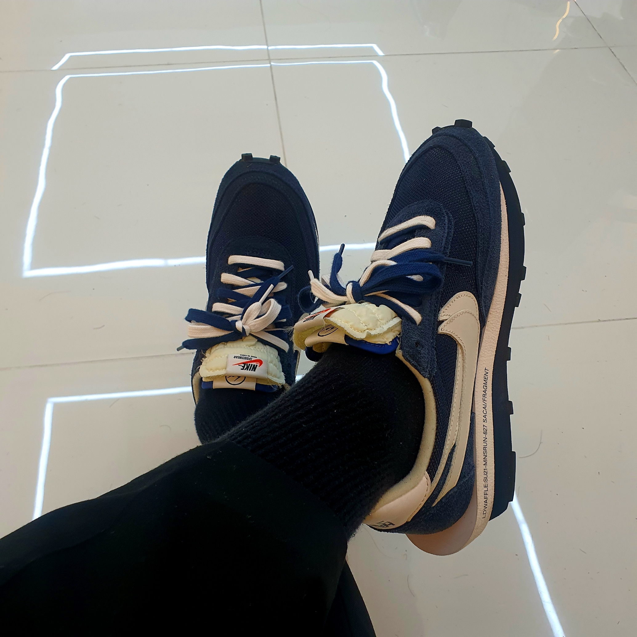 Nike x Sacai x Fragment LDWaffle Blackened Blue 착용 스타일