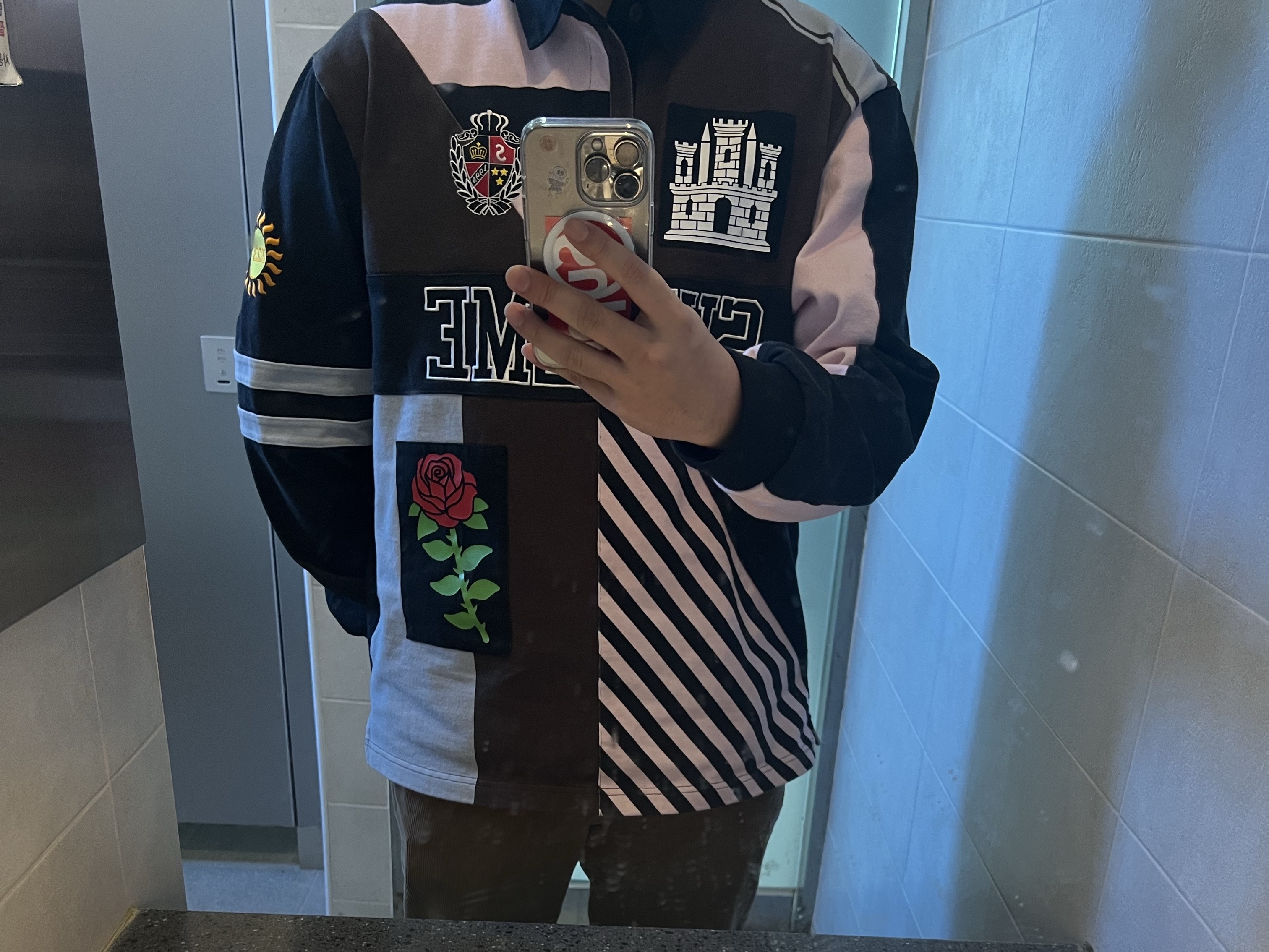 Supreme Rose Rugby Black - 23FW 착용 스타일