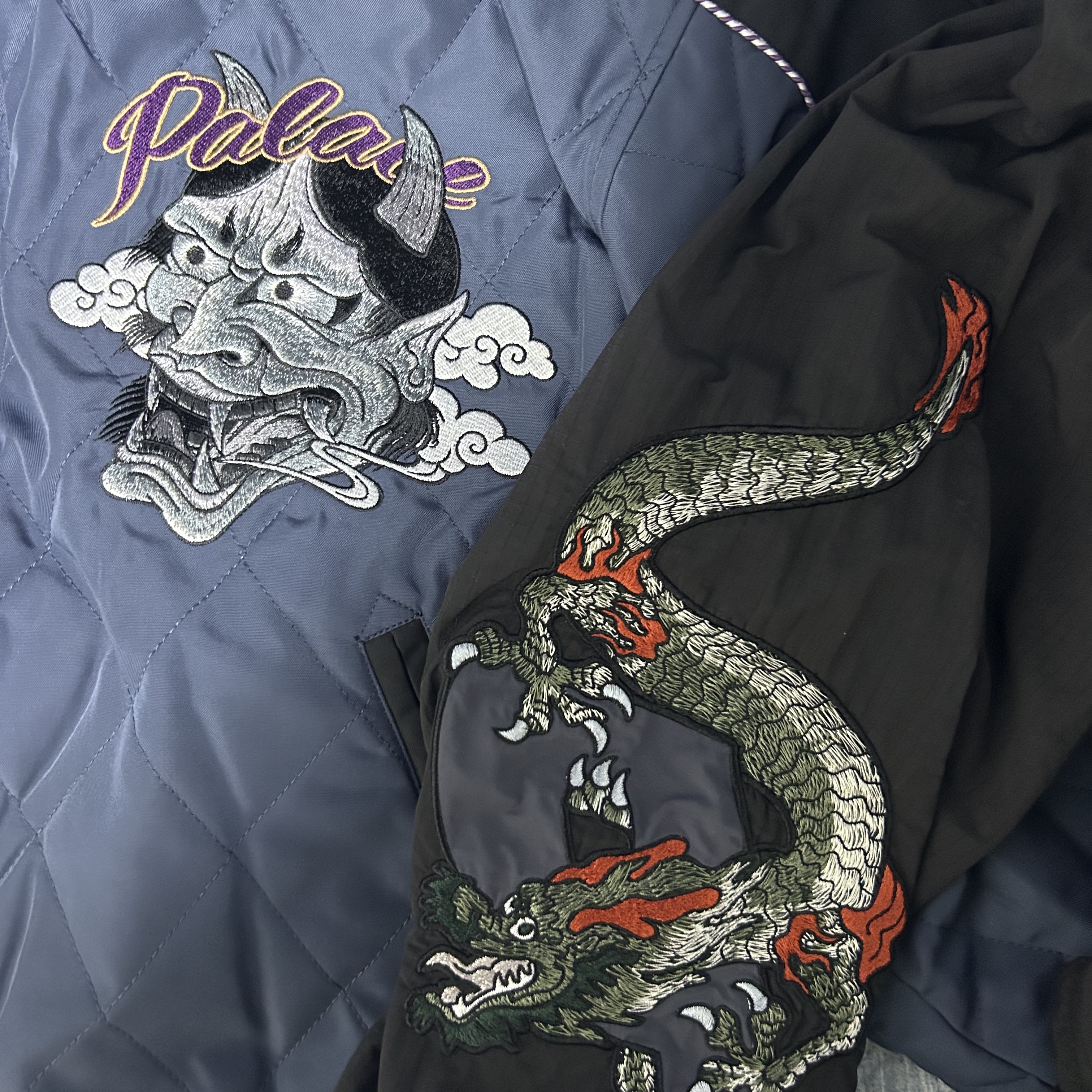 Palace Festival Bomber Jacket Black - 23FW, Palace Enter The Dragon Jacket Black - 20FW 착용 스타일 - 1