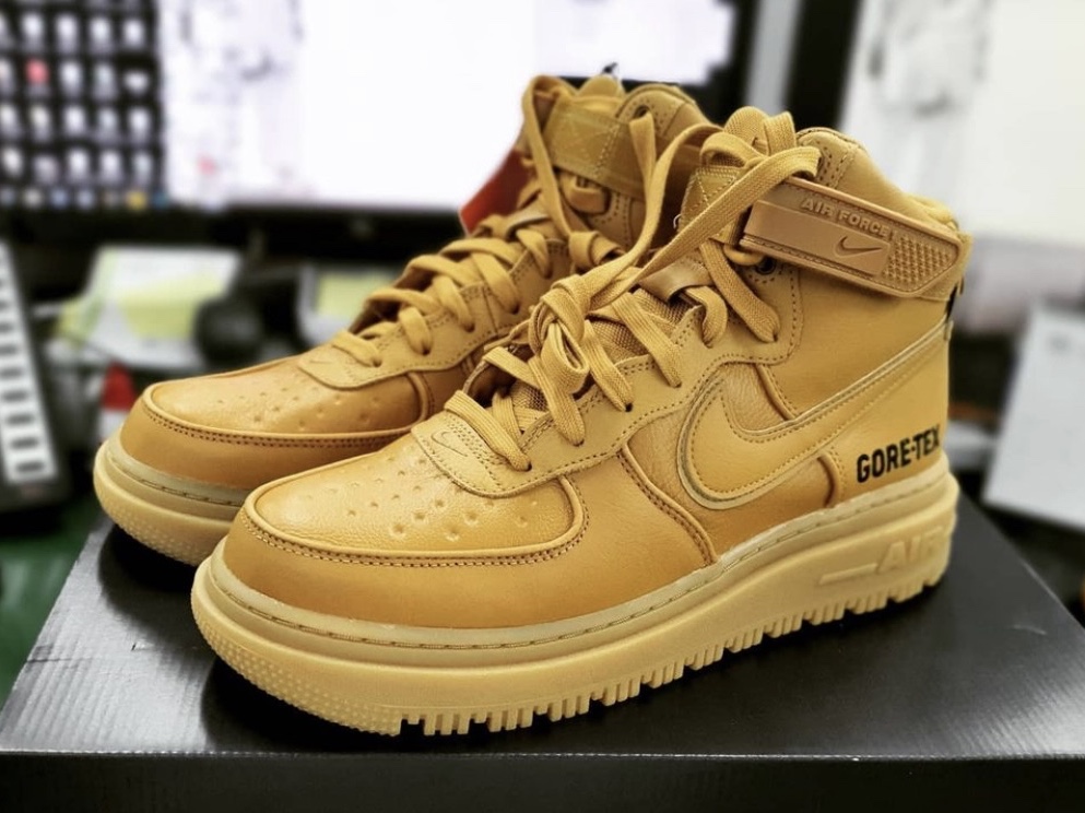 Nike Air Force 1 High Gore-Tex Boot Wheat 착용 스타일 - 1