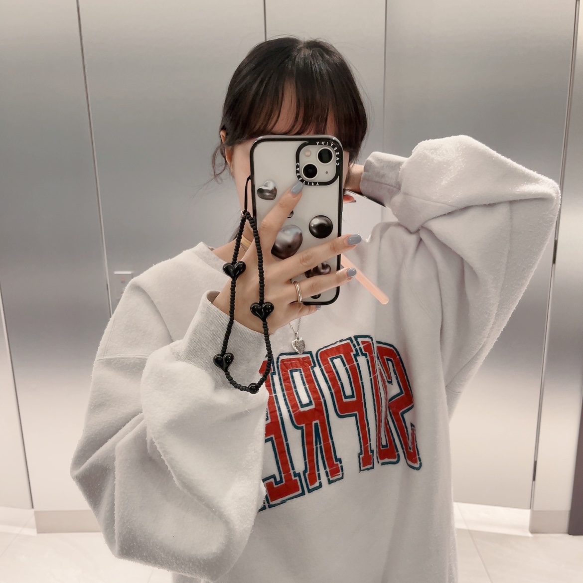 Supreme Inside Out Crewneck Ash Grey - 23FW, String Ting Midnight Request Line Wristlet Phone Strap 착용 스타일