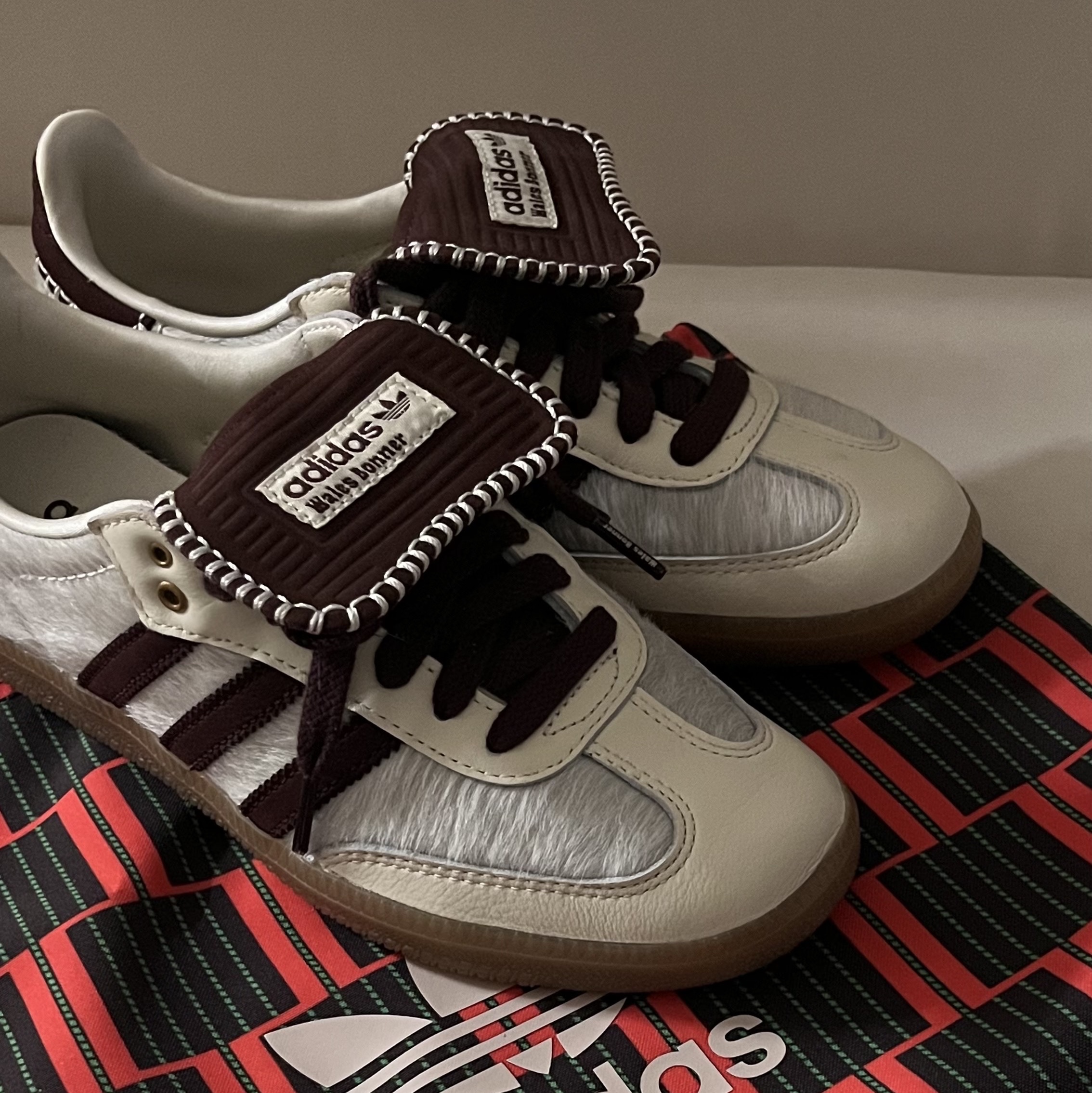 Adidas x Wales Bonner Pony Tonal Samba Cream White Mystery Brown 착용 스타일