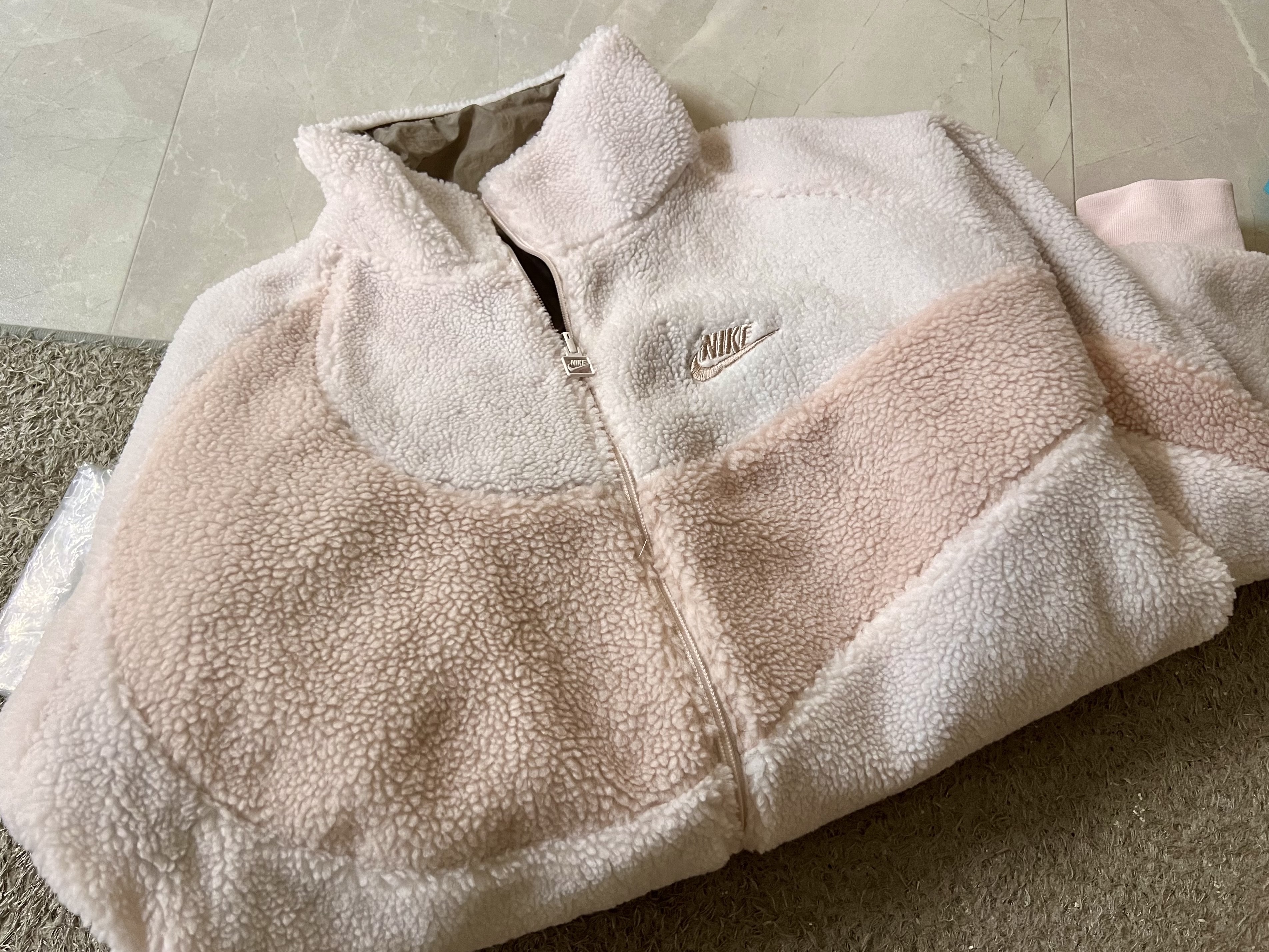 Nike Big Swoosh Full Zip Jacket Light Soft Pink Pink Oxford 착용 스타일