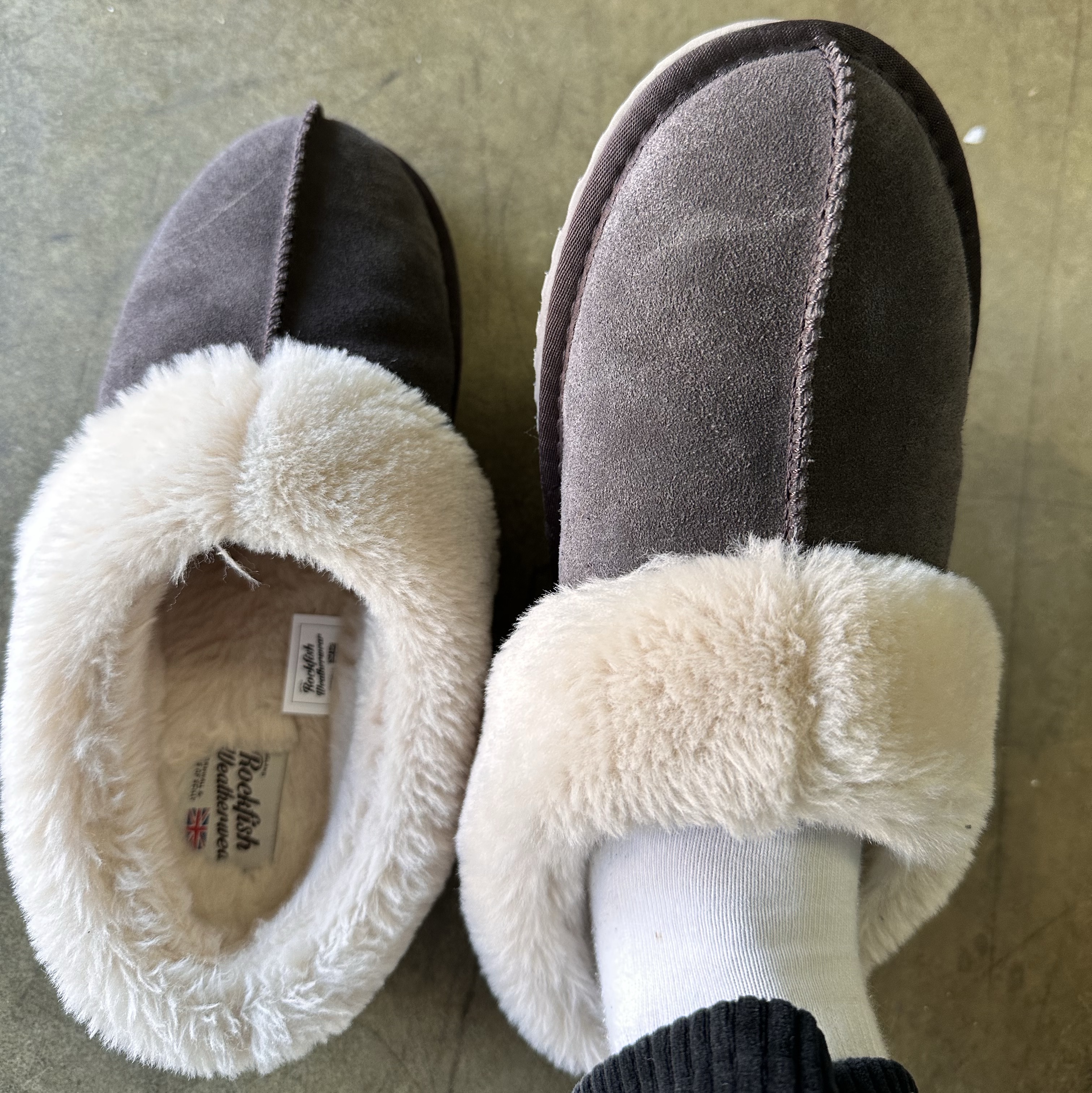 (W) Rockfishweatherwear Original Winter Fur Mule Choco 착용 스타일