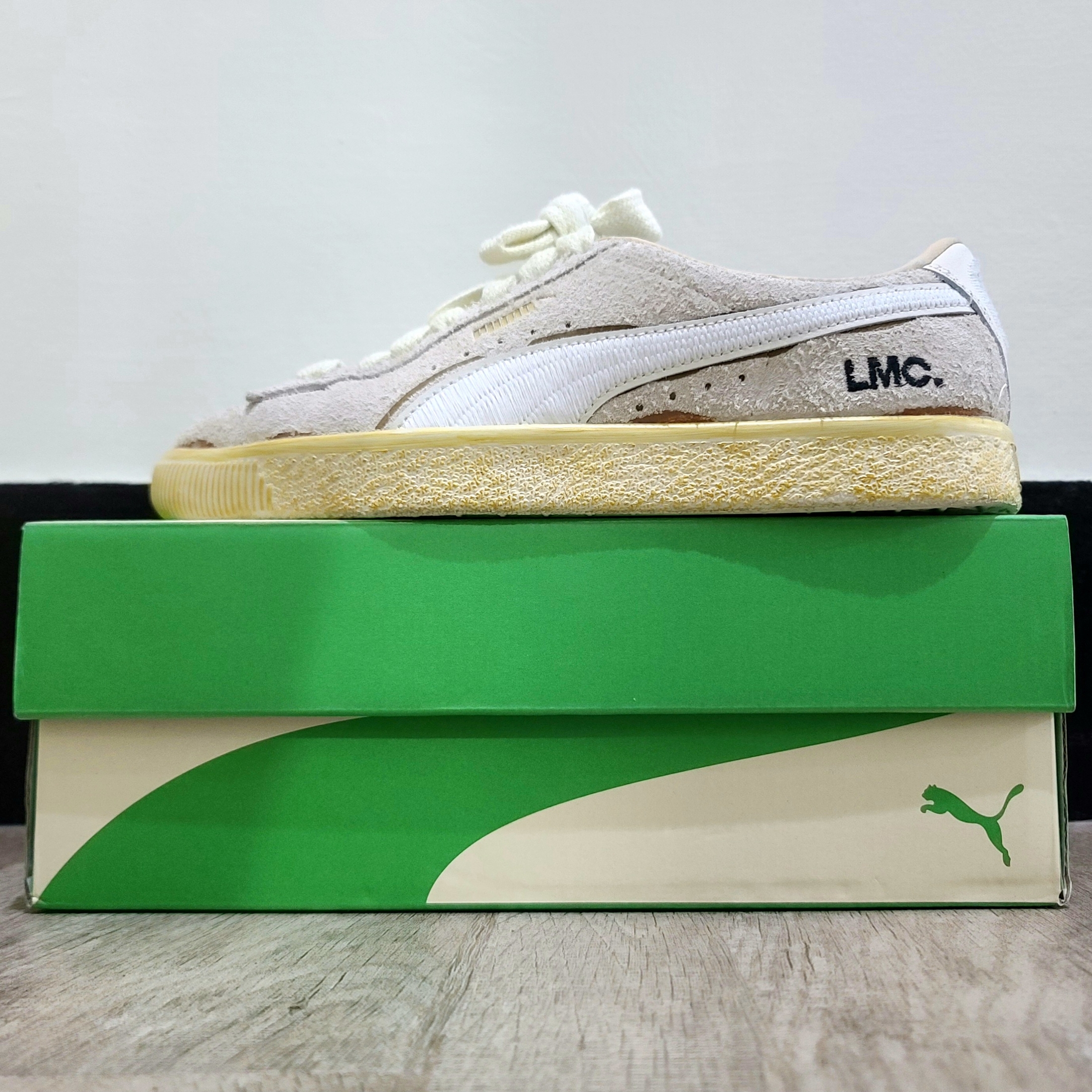 Puma x LMC Suede VTG Frosted Ivory 착용 스타일 - 1
