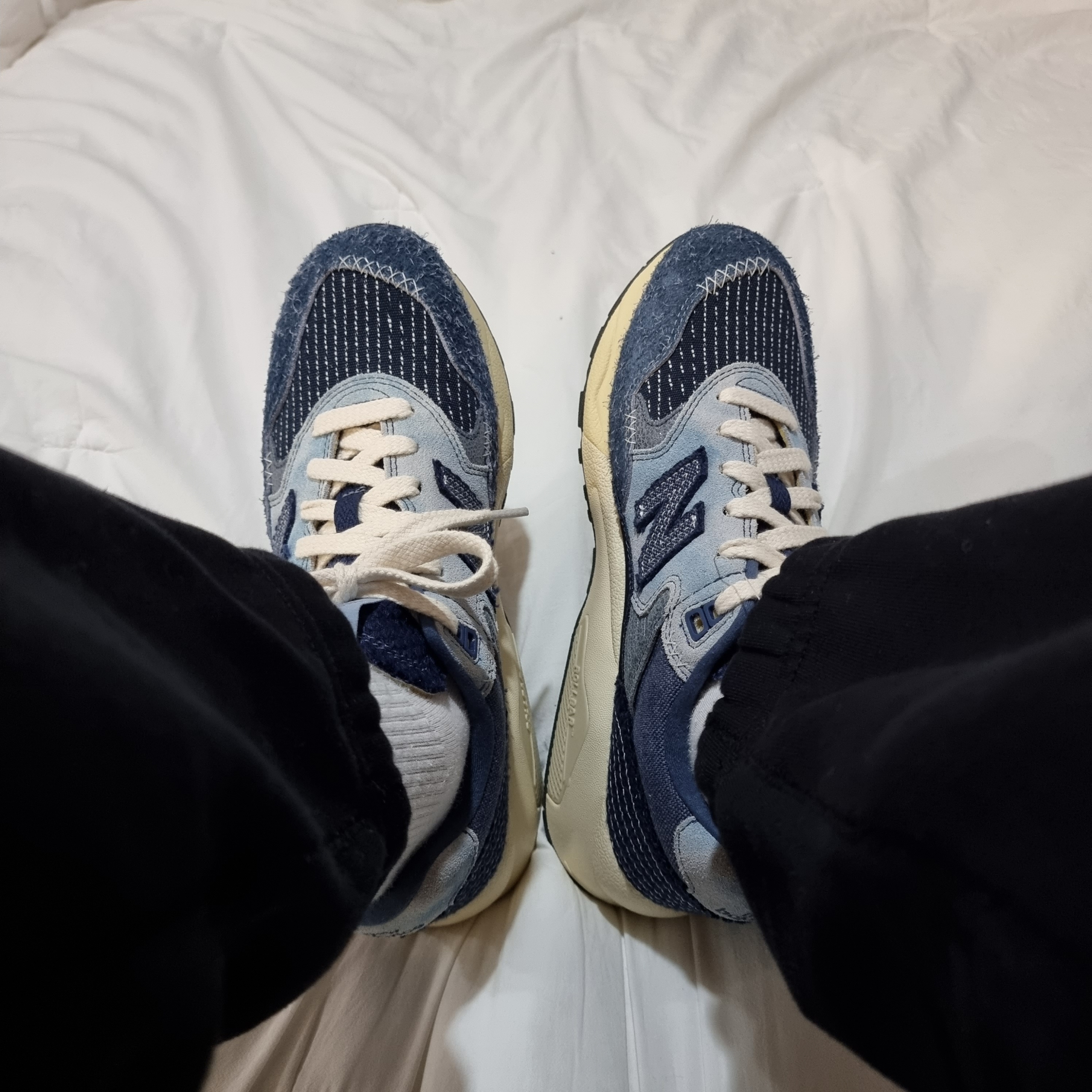 New Balance 580v2 Boro Pack Navy 착용 스타일