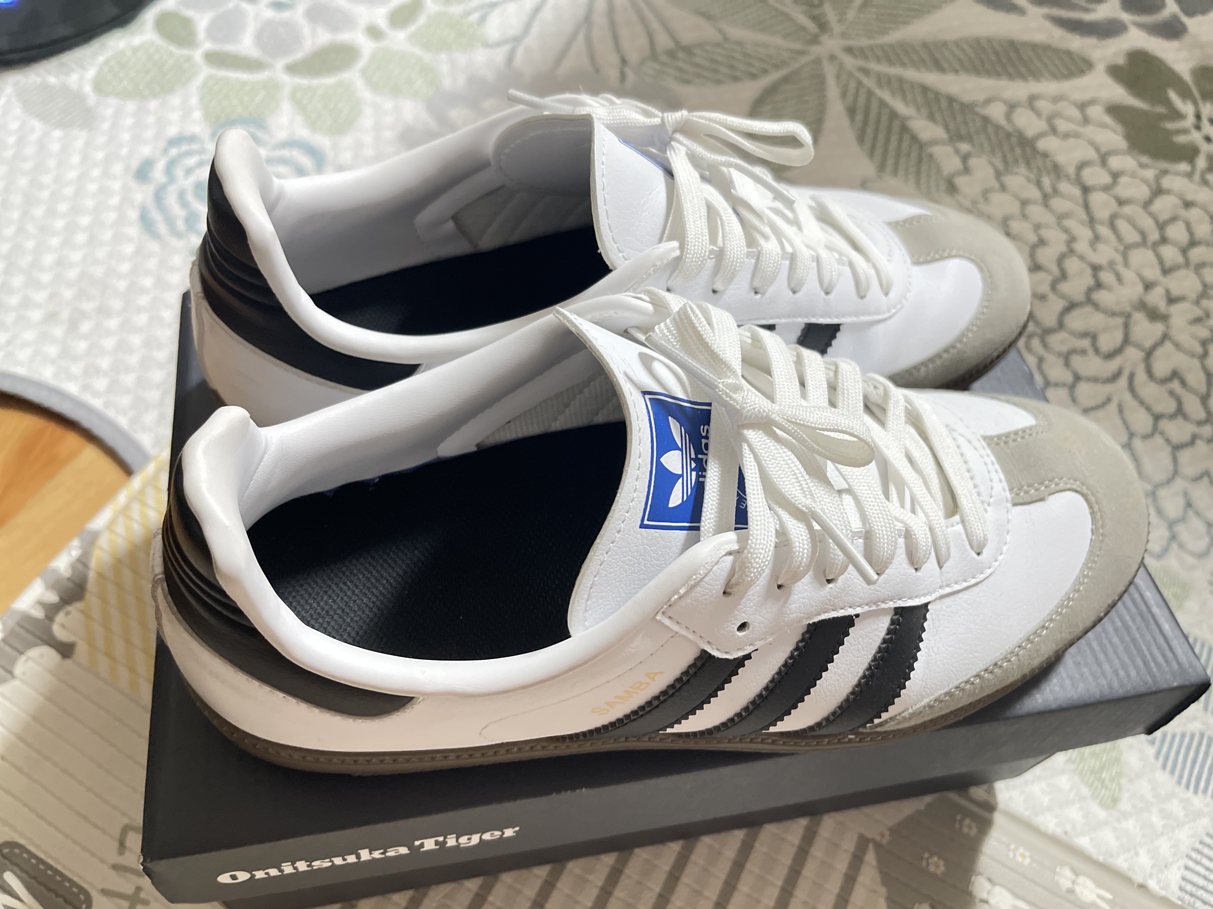 Adidas Samba OG Cloud White 착용 스타일