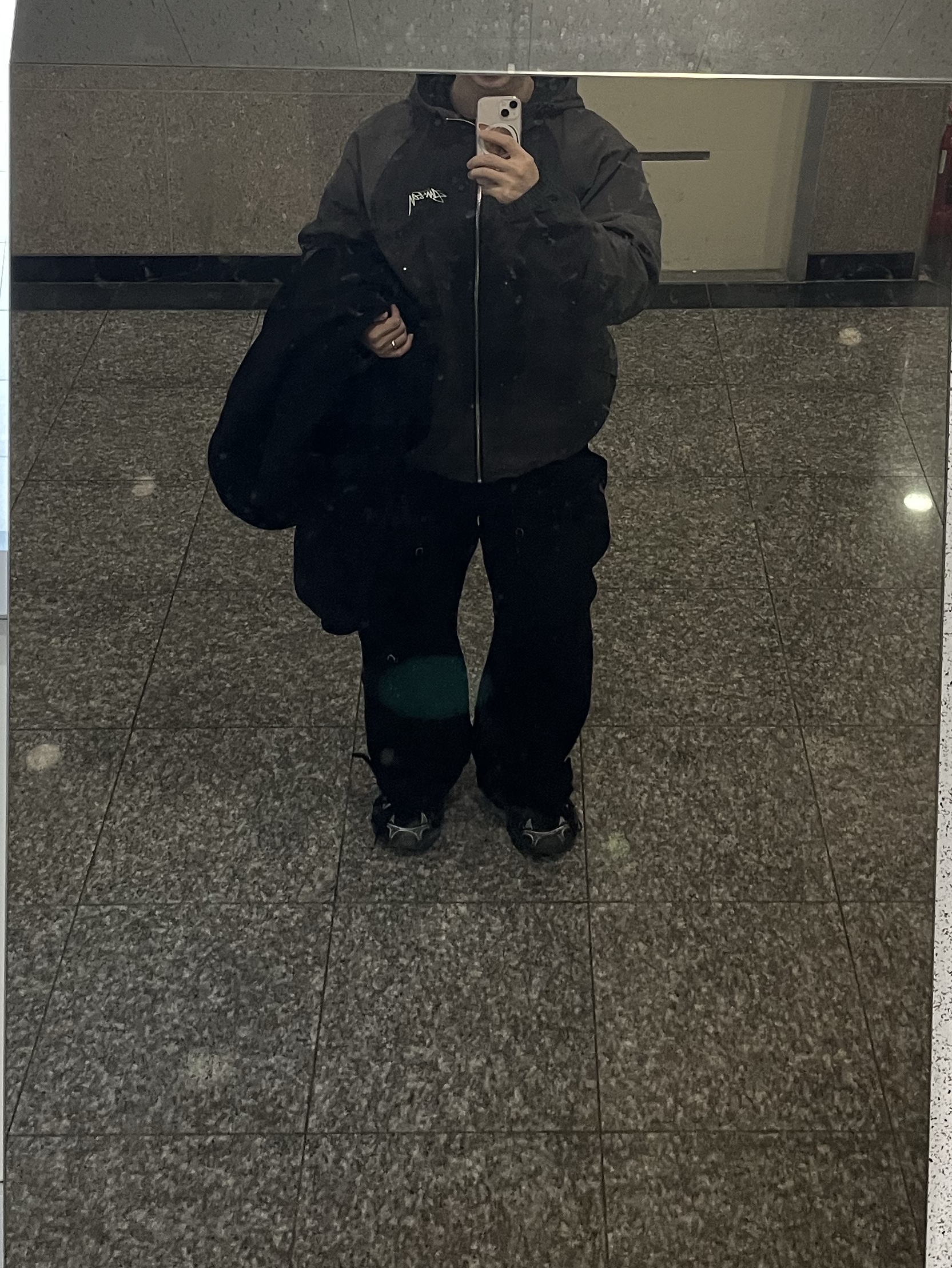 Undermycar Legion.02 Balmacaan Oversized Wool Coat Black, Stussy Wave Dye Beach Shell Jacket Black 착용 스타일