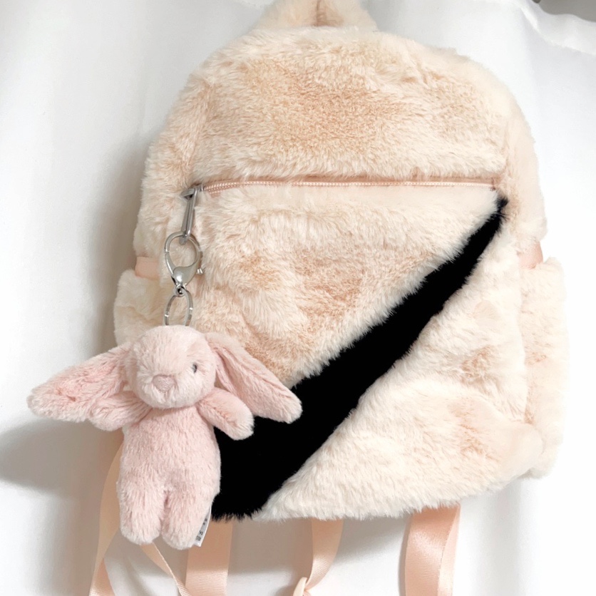 Jellycat Bashful Bunny Bag Charm Blush, Nike NSW Futura 365 Faux Fur Mini Backpack Guava Ice Black 착용 스타일