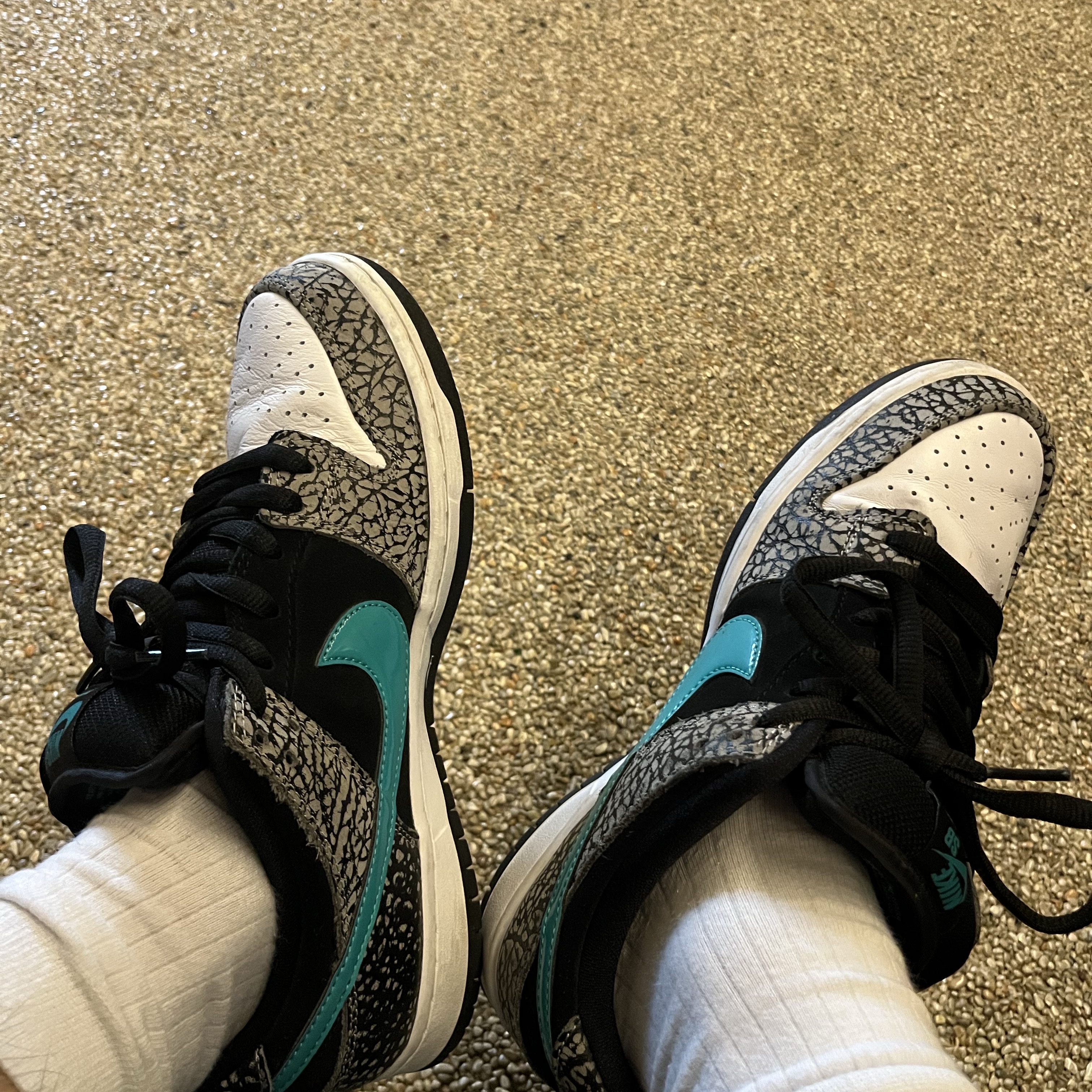 Nike SB Dunk Low Pro Clear Jade 착용 스타일 - 2