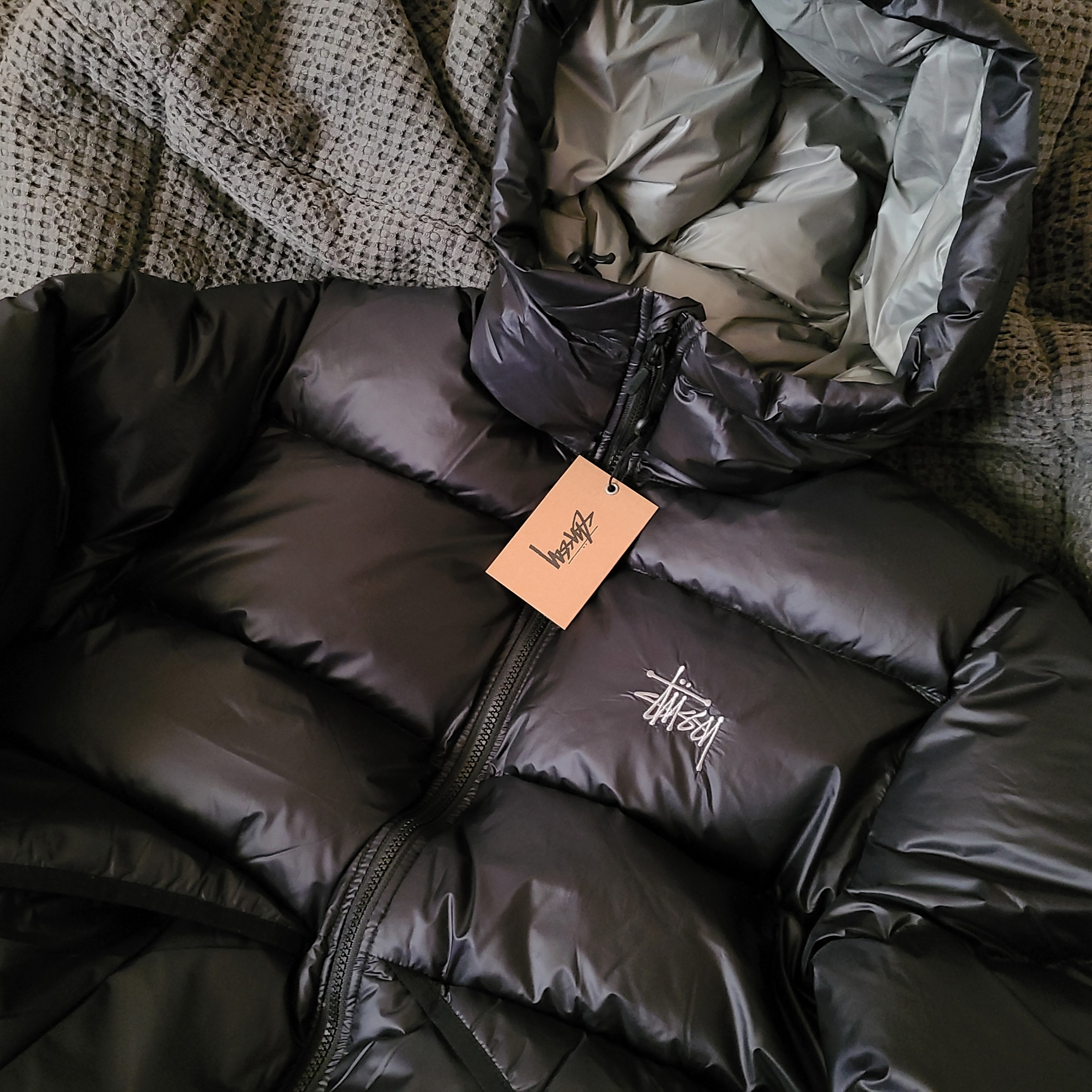 Stussy Down Parka Micro Ripstop Phantom Black 착용 스타일 - 3