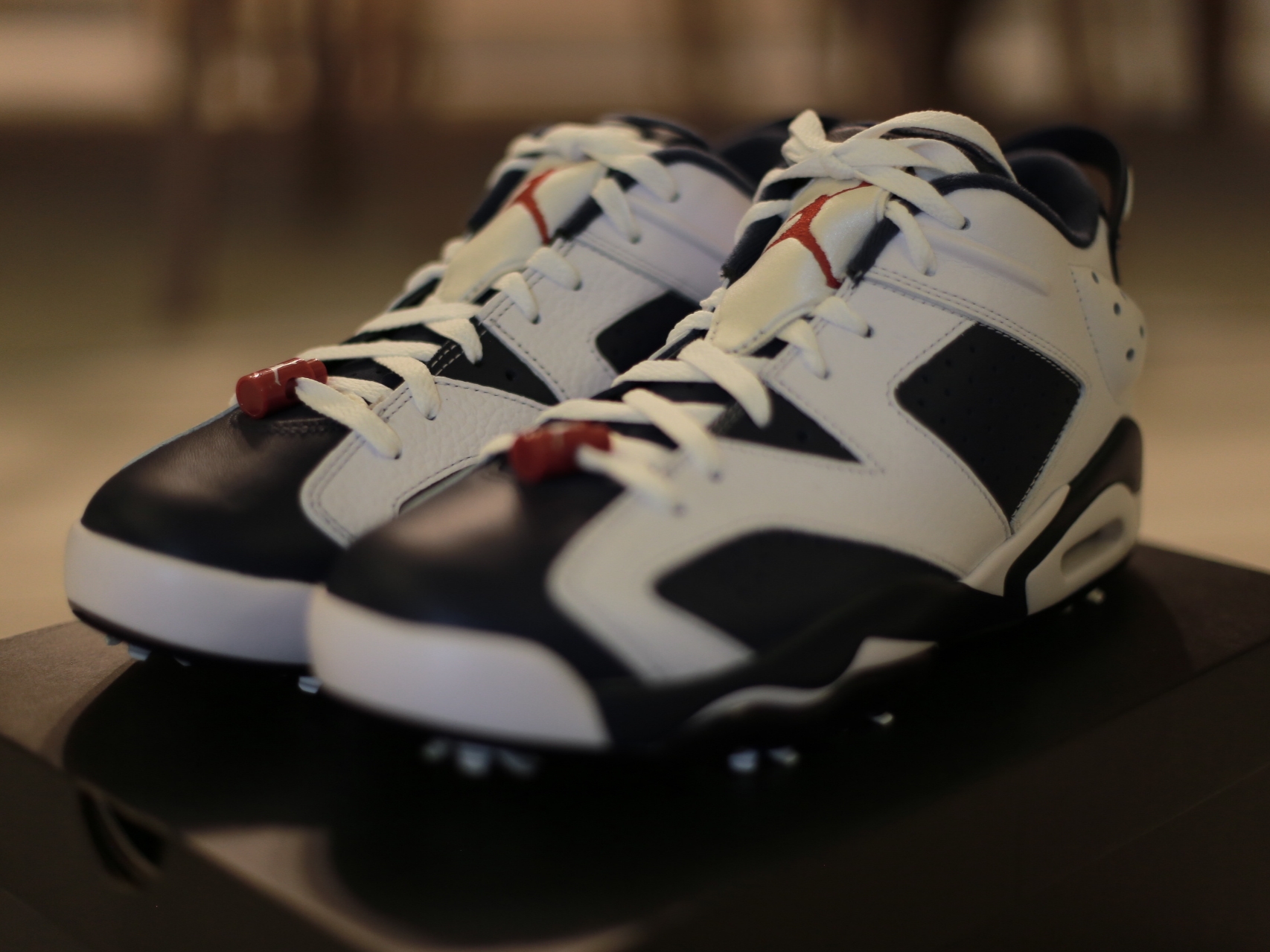 Jordan 6 Retro Low Golf Varsity Red Mignight Navy 착용 스타일 - 2