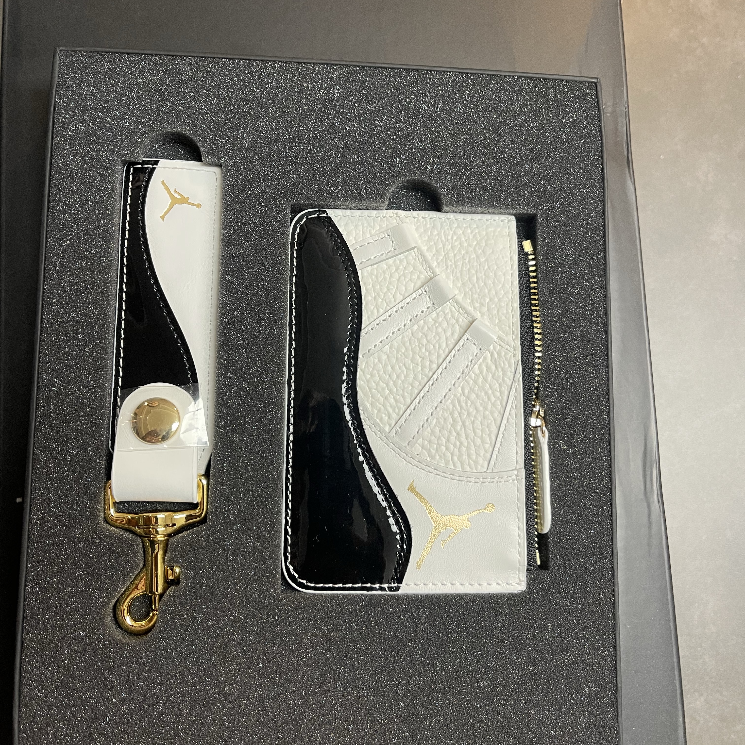 Jordan 11 Retro Gratitude 착용 스타일 - 2