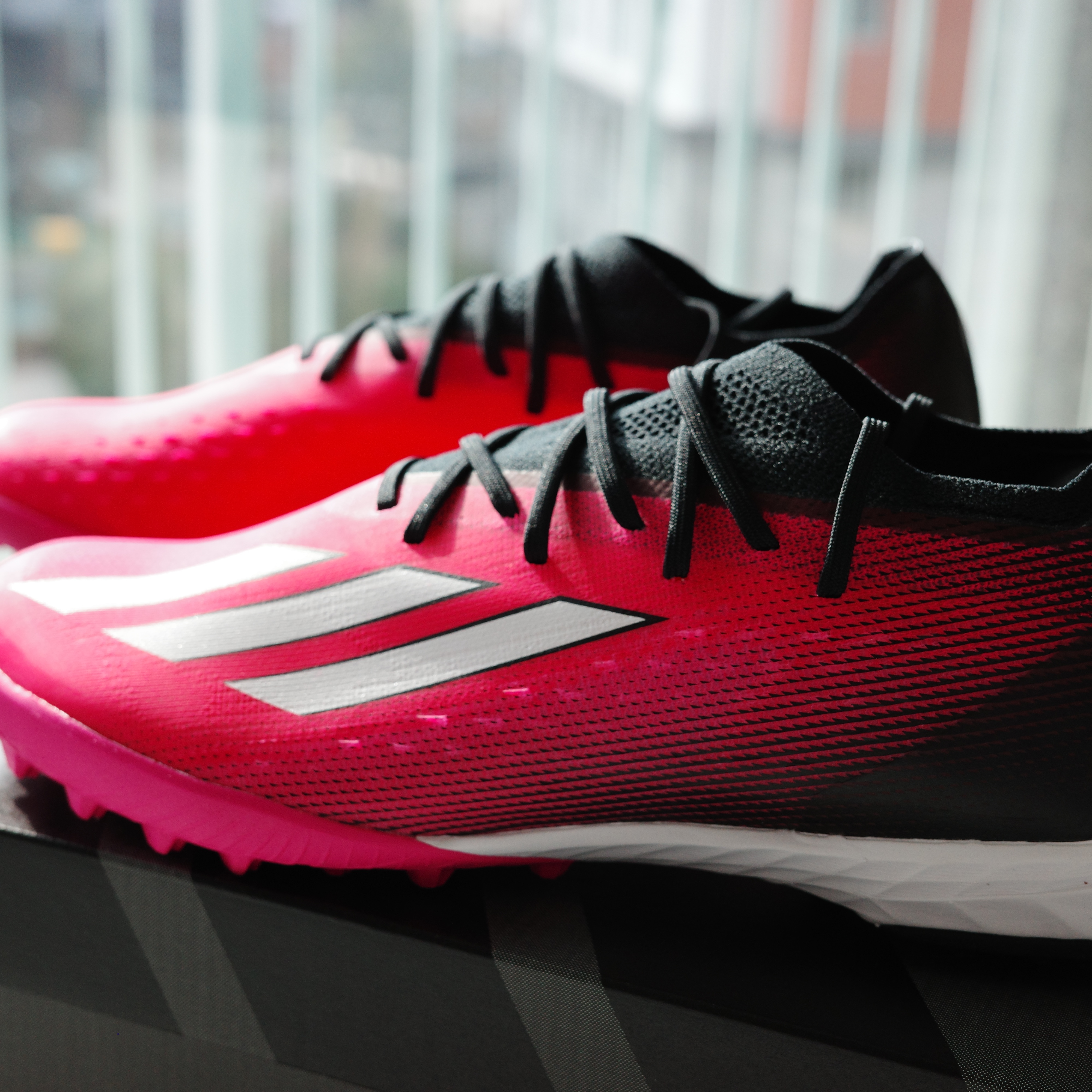 Adidas X Speedportal.1 TF Team Shock Pink 착용 스타일 - 1