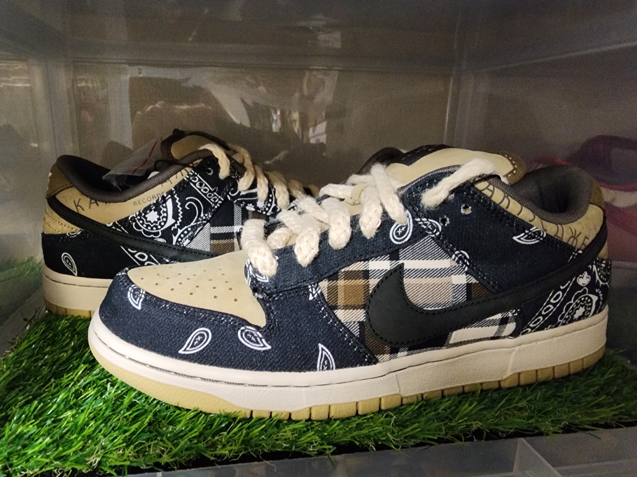 Nike x Travis Scott SB Dunk Low 착용 스타일