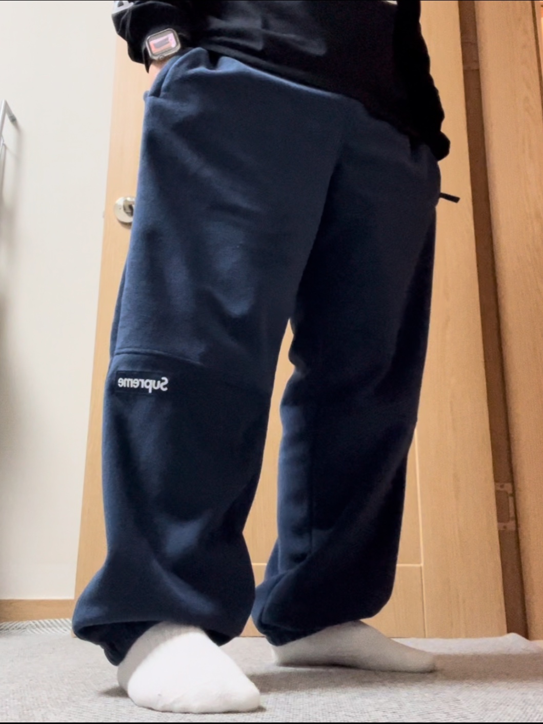 Supreme Polartec Pants Navy - 23FW 착용 스타일 - 1