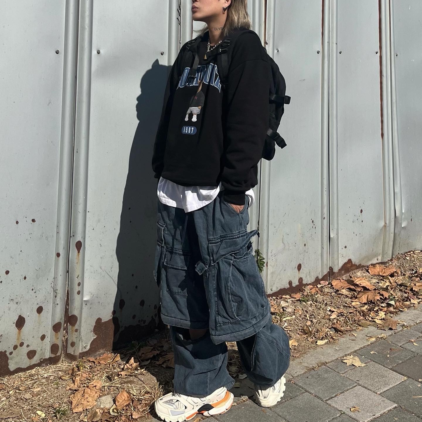 Balenciaga Track Sneakers White Orange 2019 착용 스타일 - 2