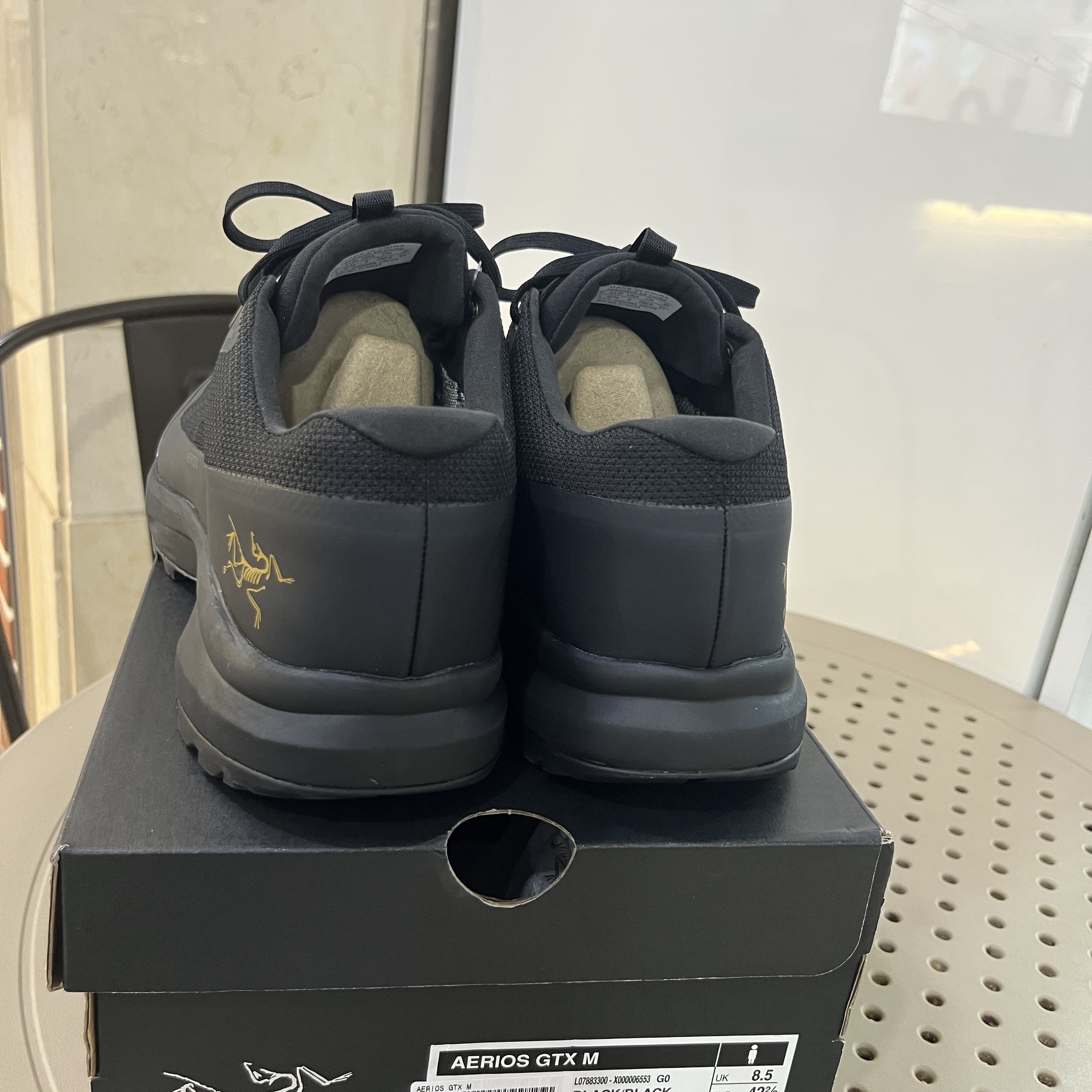 Arc'teryx Aerios FL 2 GTX Black, Arc'teryx Atom LT Hoody Black 착용 스타일 - 2