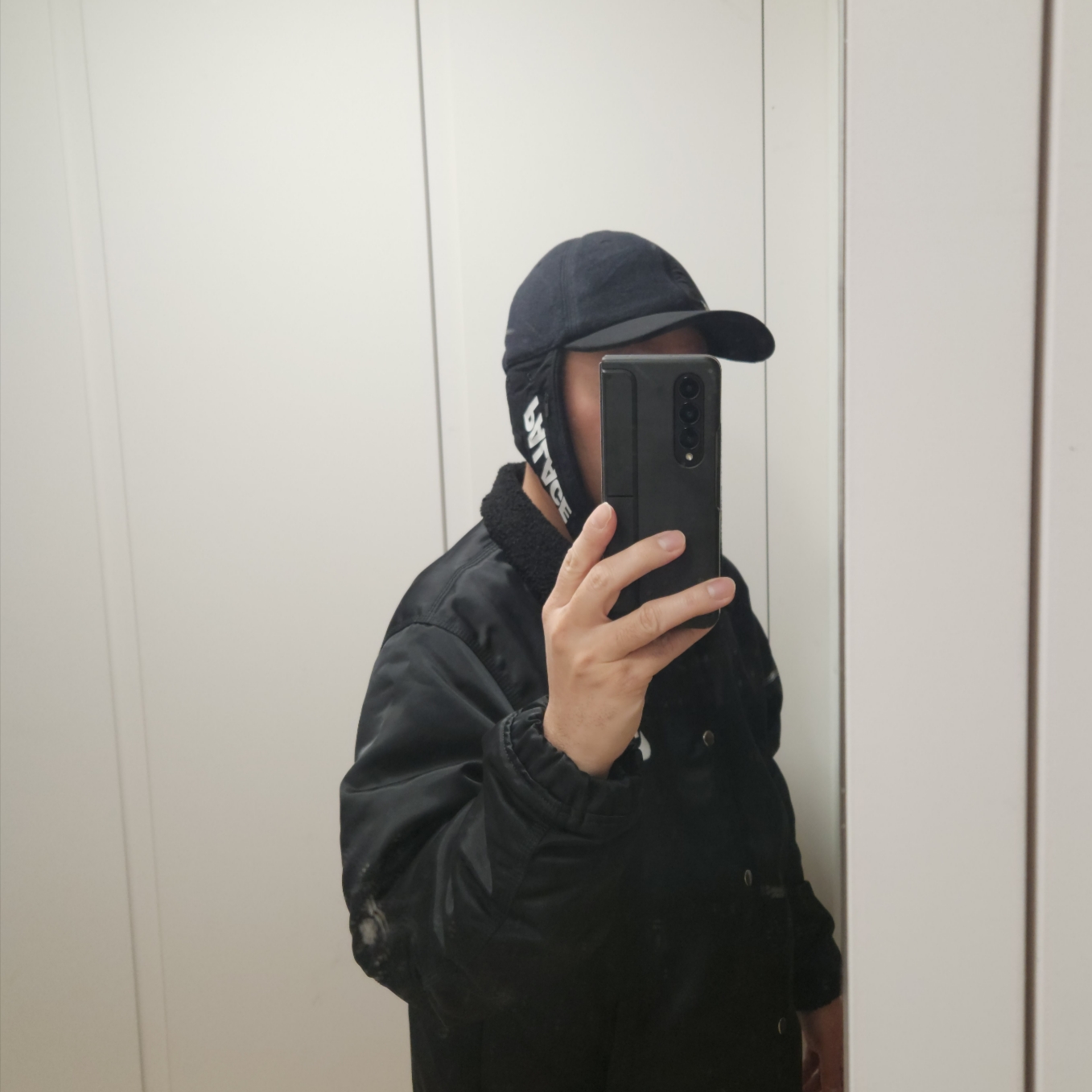 Palace Polartec Warmdome Earflap 5-Panel Black - 23FW, Nike NSW Lined Winterized Coach Jacket Black White - US/EU 착용 스타일 - 2