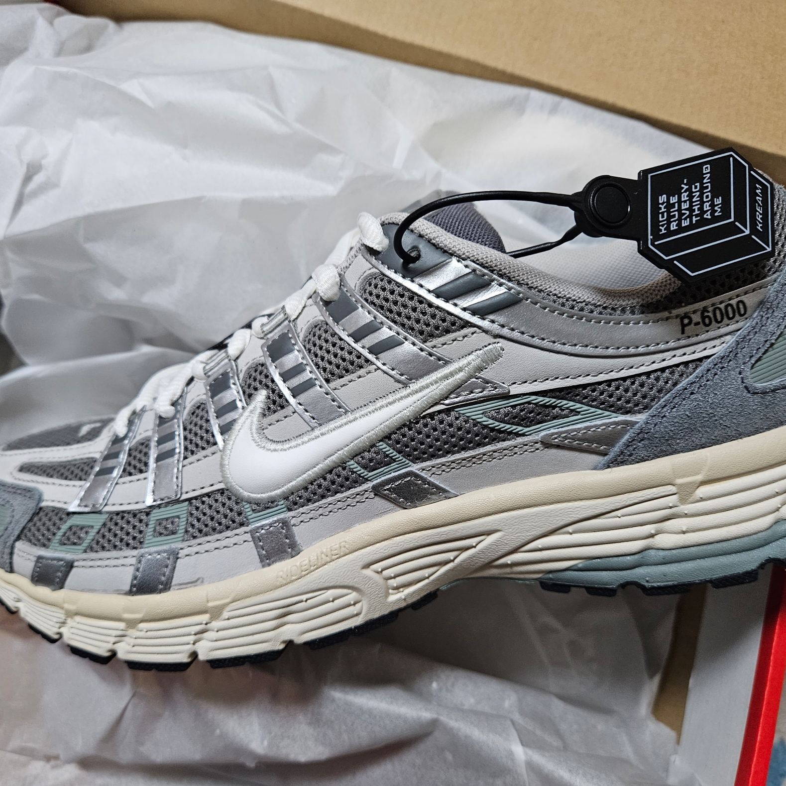 Nike P-6000 Flat Pewter Light Iron Ore 착용 스타일 - 4