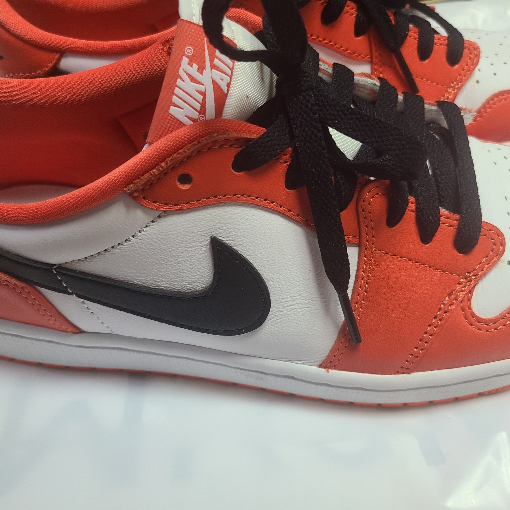 Jordan 1 Low OG Starfish 착용 스타일