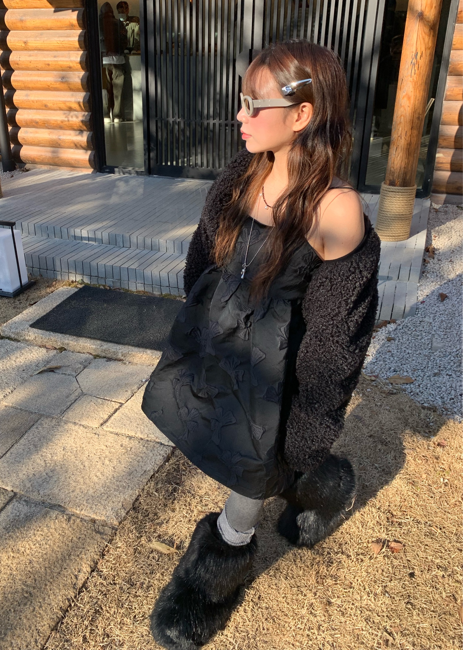 Gentle Monster x Maison Margiela MM004 Grey Black 착용 스타일