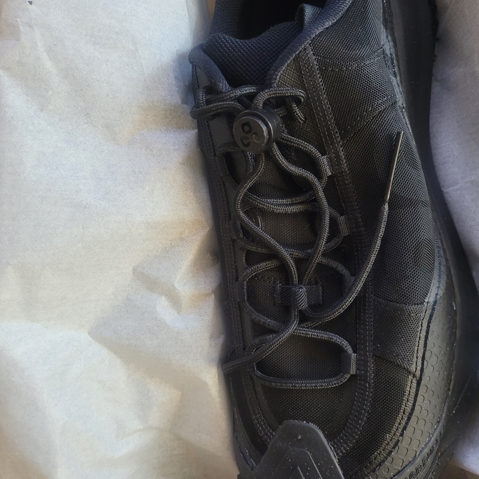 Nike ACG Mountain Fly 2 Low Black 착용 스타일