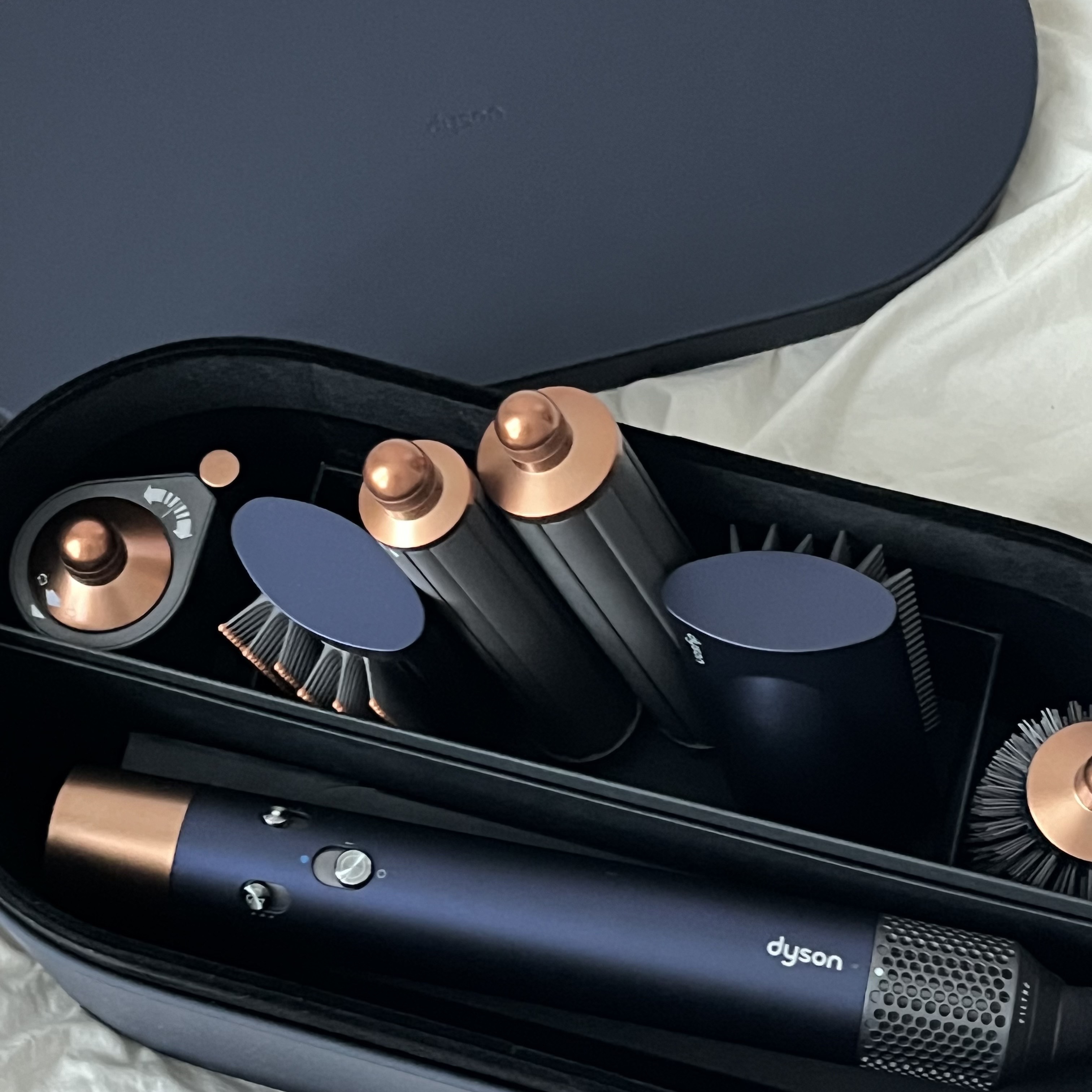 Dyson Airwrap Multi Styler Complete Long Blue Copper (Korean Ver.) 착용 스타일