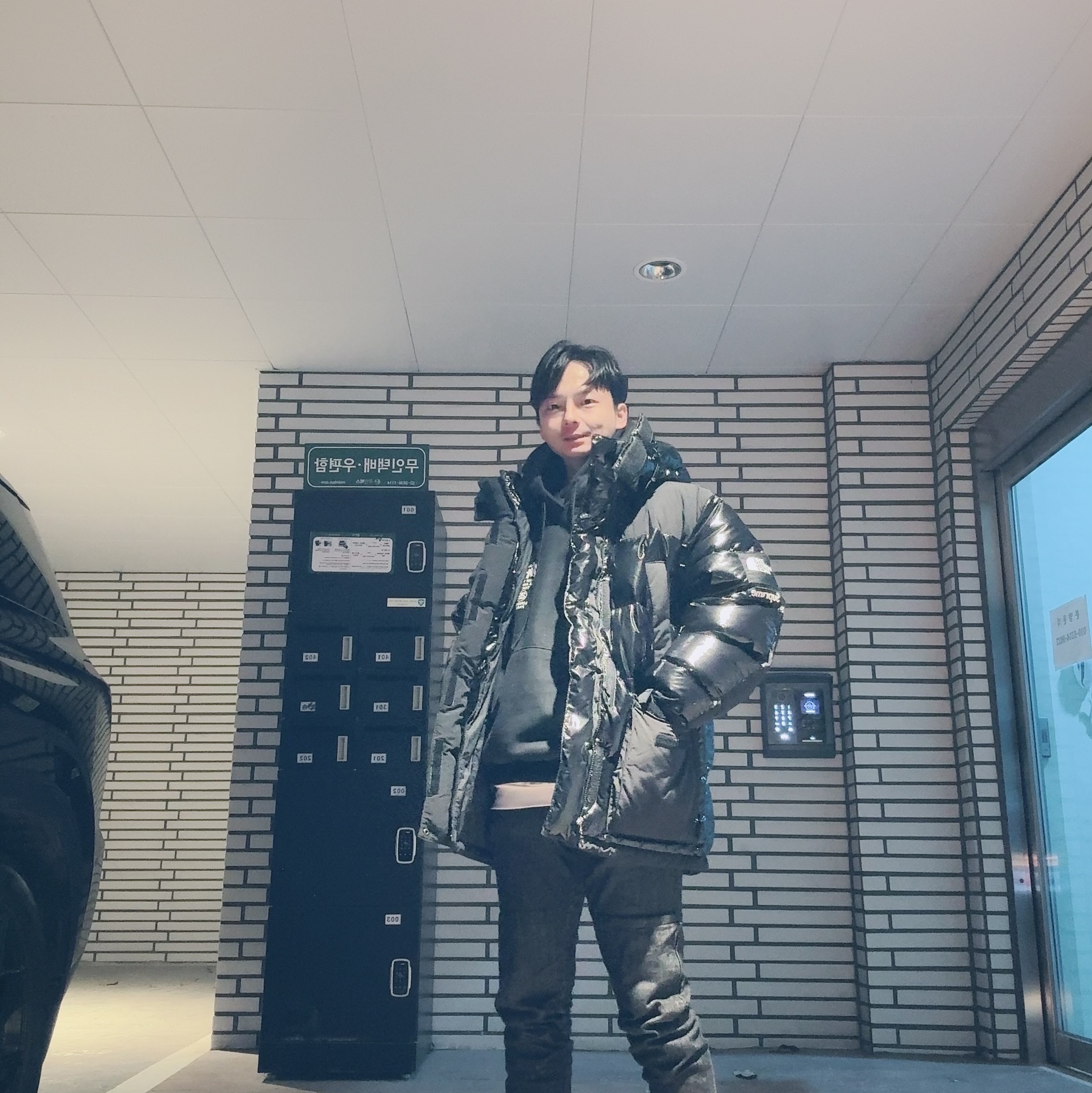 Supreme x The North Face 700-Fill Down Parka Black - 22FW, Stussy World Tour Hoodie Black 2023 착용 스타일 - 4