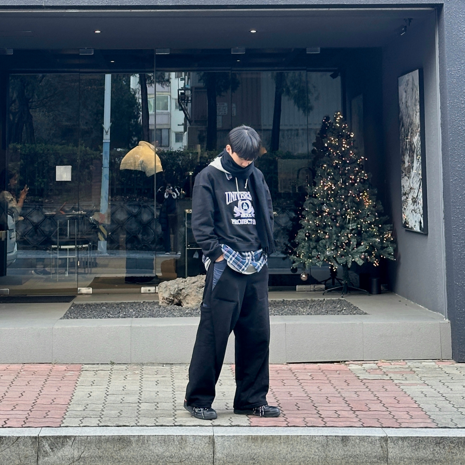 Project G/R 3 Layered Top Black, Nike x Supreme Air Force 1 Low Black 착용 스타일 - 4