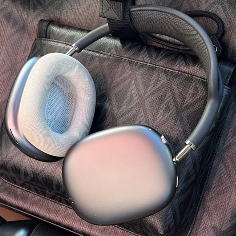 Apple AirPods Max Lightning Space Gray (Korean Ver.) 착용 스타일