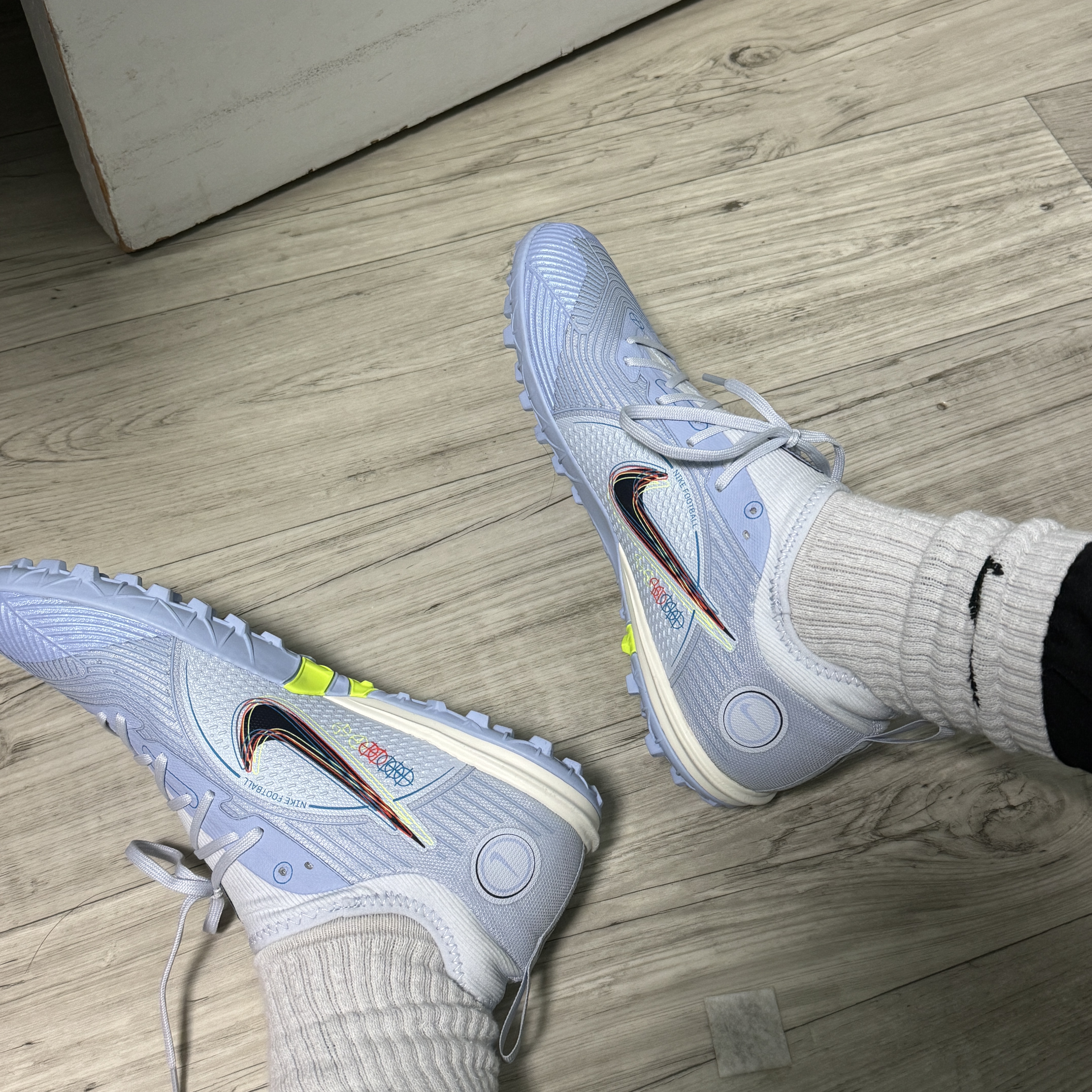 Nike Zoom Mercurial Vapor 14 Pro TF Grey Blackened Blue 착용 스타일 - 2