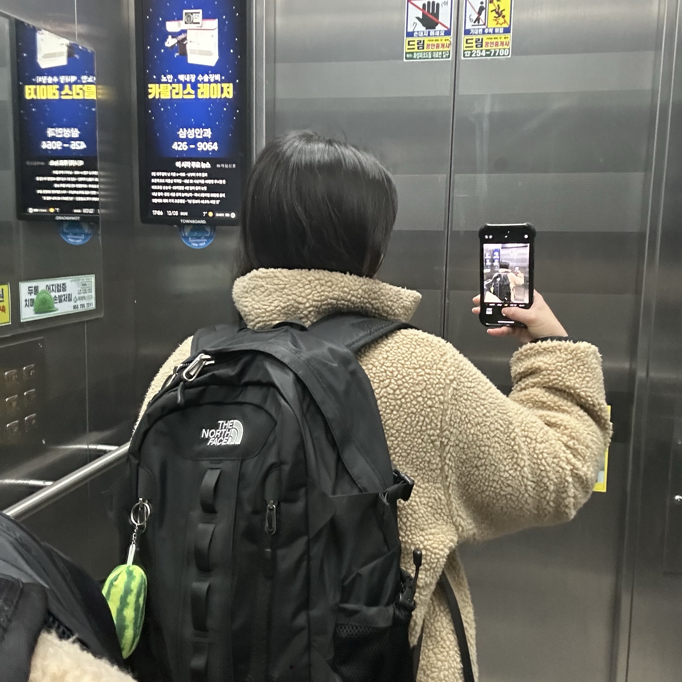 The North Face Big Shot Black 착용 스타일