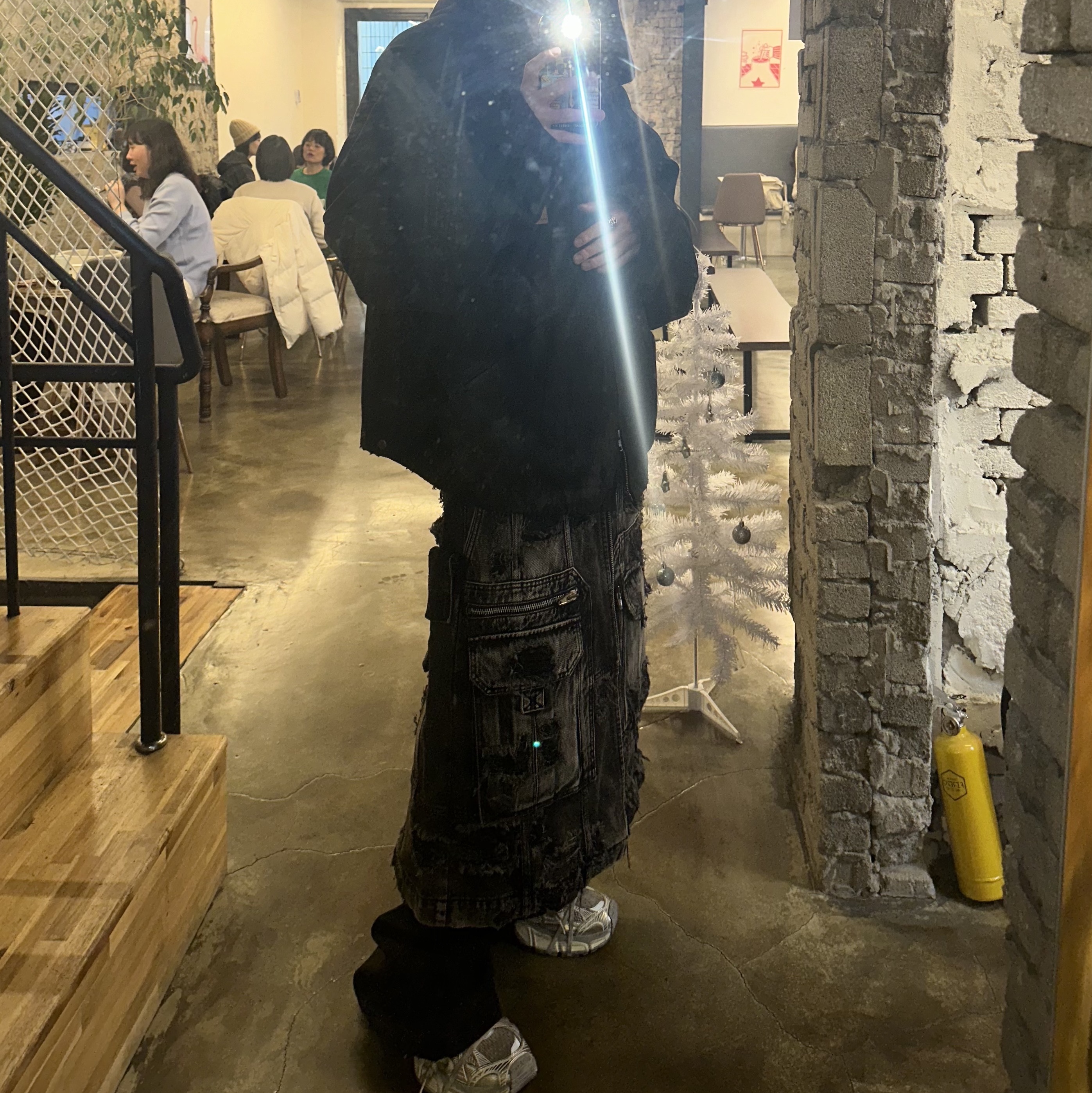 Project G/R Distressed Mud Work Jacket Black, Project G/R Flare Jeans Black 착용 스타일 - 4