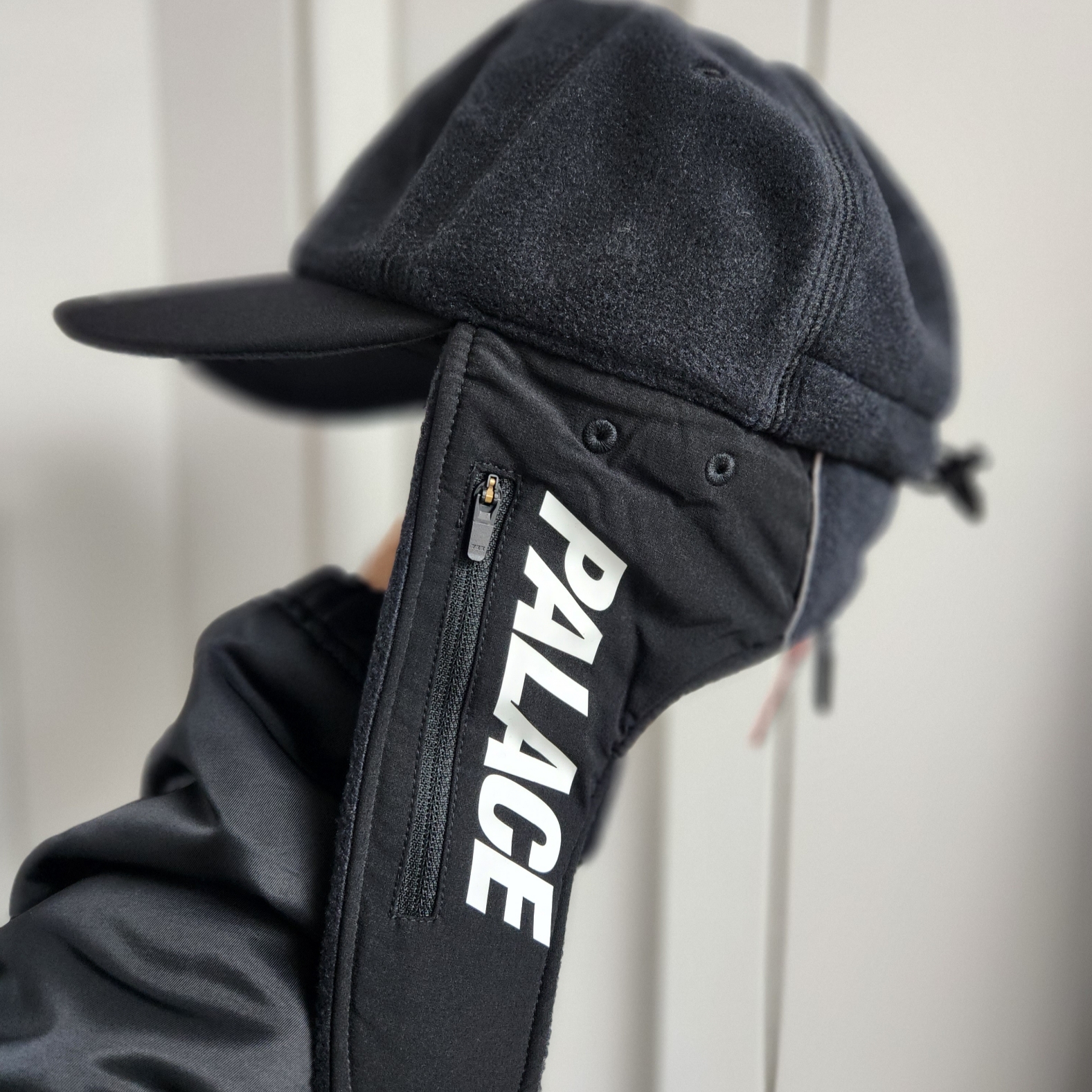 Palace Polartec Warmdome Earflap 5-Panel Black - 23FW, Nike NSW Lined Winterized Coach Jacket Black White - US/EU 착용 스타일 - 3