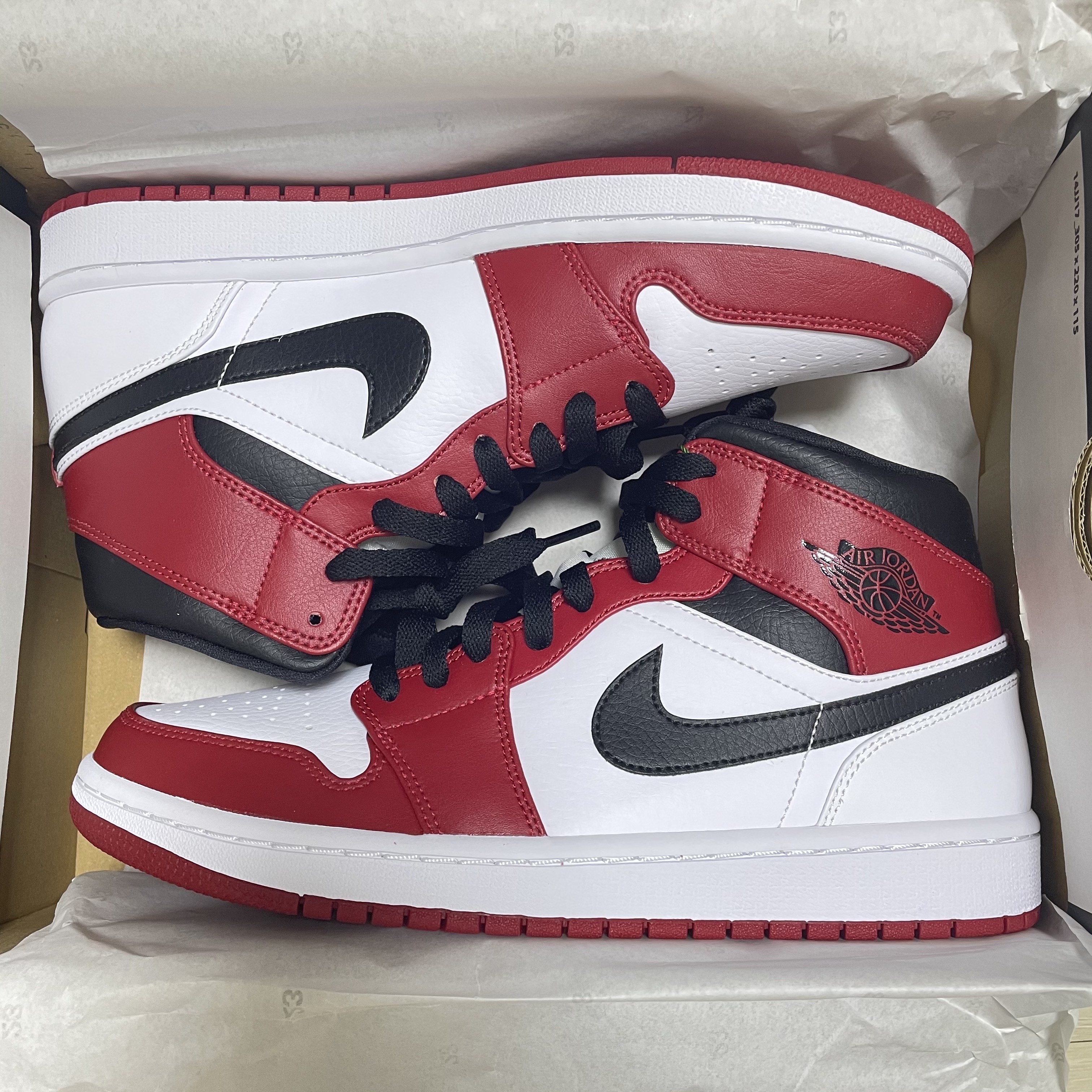 Jordan 1 Mid Chicago 2020 착용 스타일