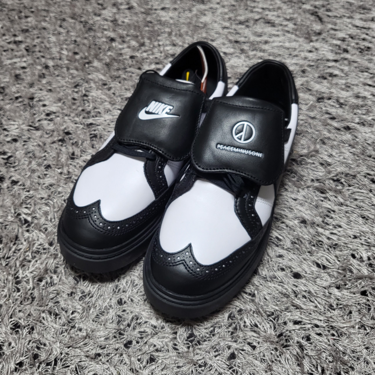 Nike x Peaceminusone Kwondo1 Black and White 착용 스타일