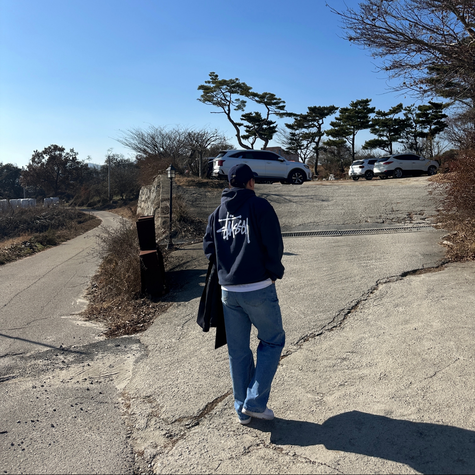 Stussy Basic Stussy Hoodie Navy 2023, Nike Air Force 1 '07 Low White 착용 스타일 - 1