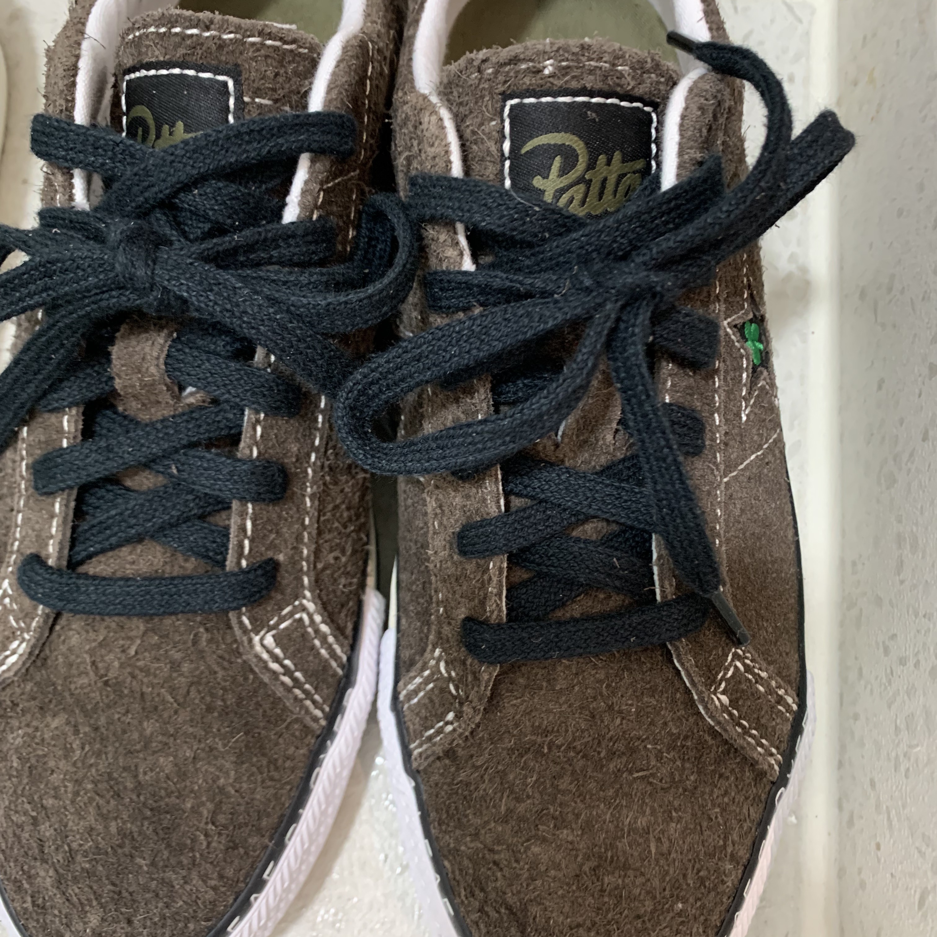 Converse x Patta One Star Pro Ox Java 착용 스타일