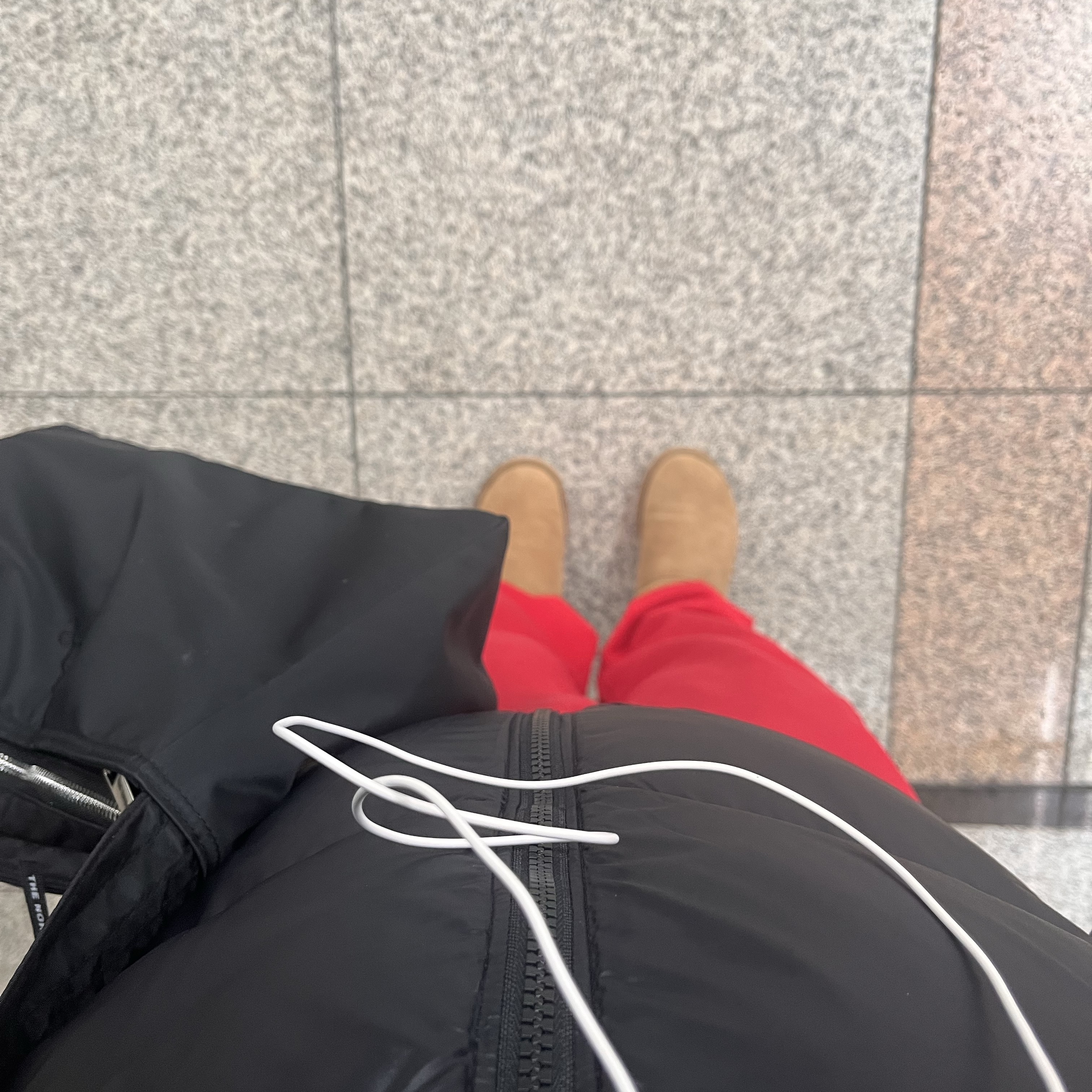 (W) UGG Classic Ultra Mini Boots Chestnut 착용 스타일