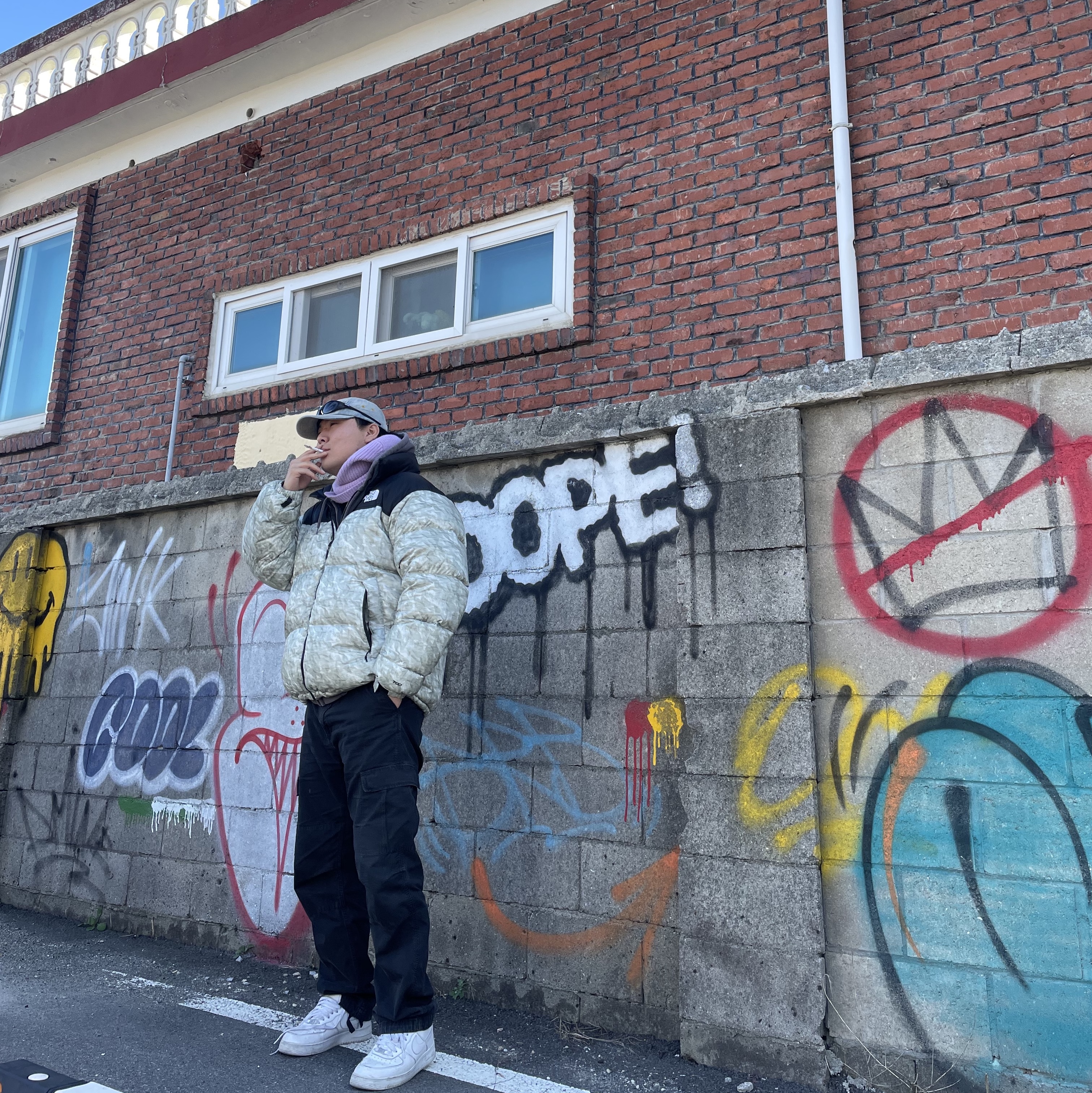 Supreme Denim Camp Cap Dirty Indigo - 23SS, Supreme x The North Face Paper Print Nuptse Jacket - 19FW 착용 스타일 - 1