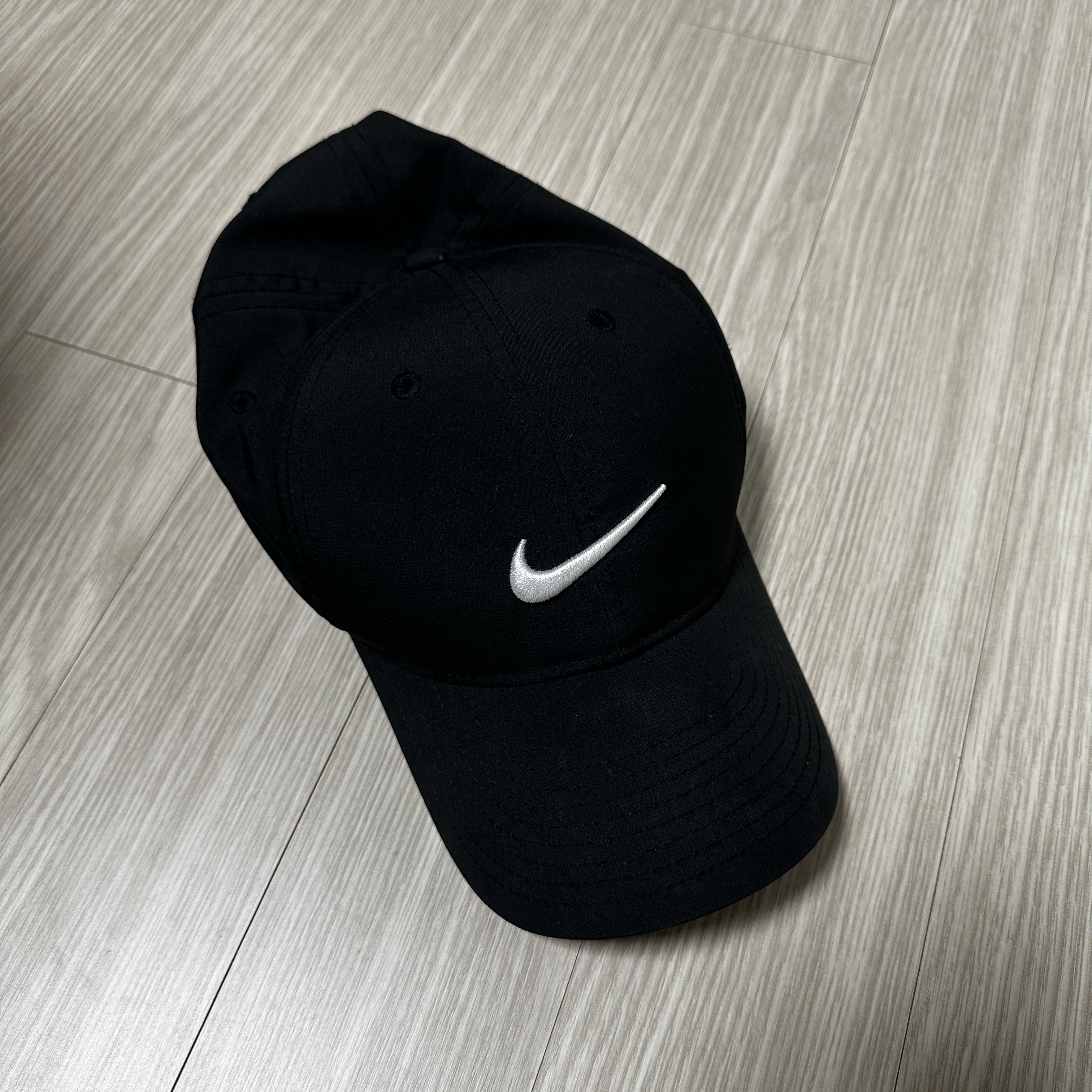 Nike Dri-Fit Legacy 91 Golf Cap Black 착용 스타일